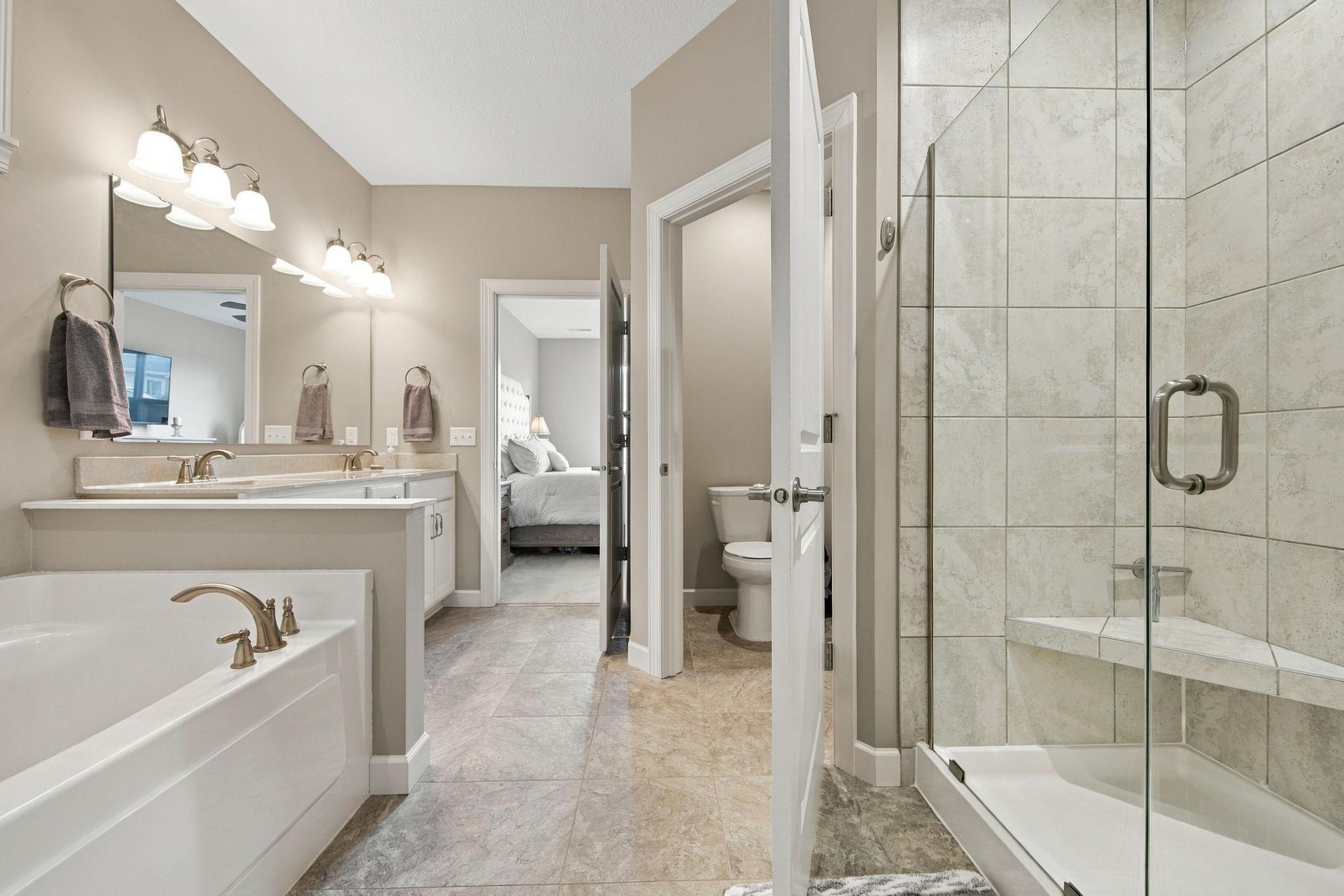 8275 Oakview Court N Property Photo 34