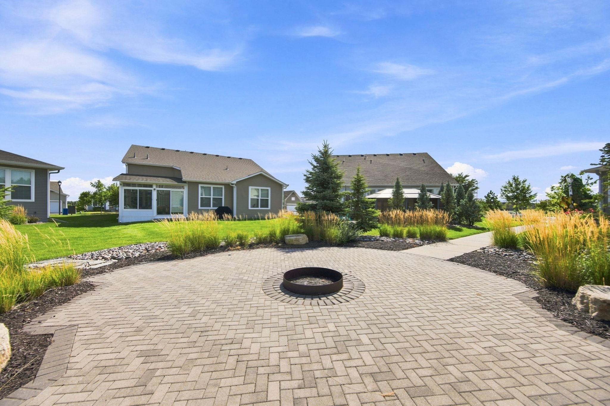 8275 Oakview Court N Property Photo 43
