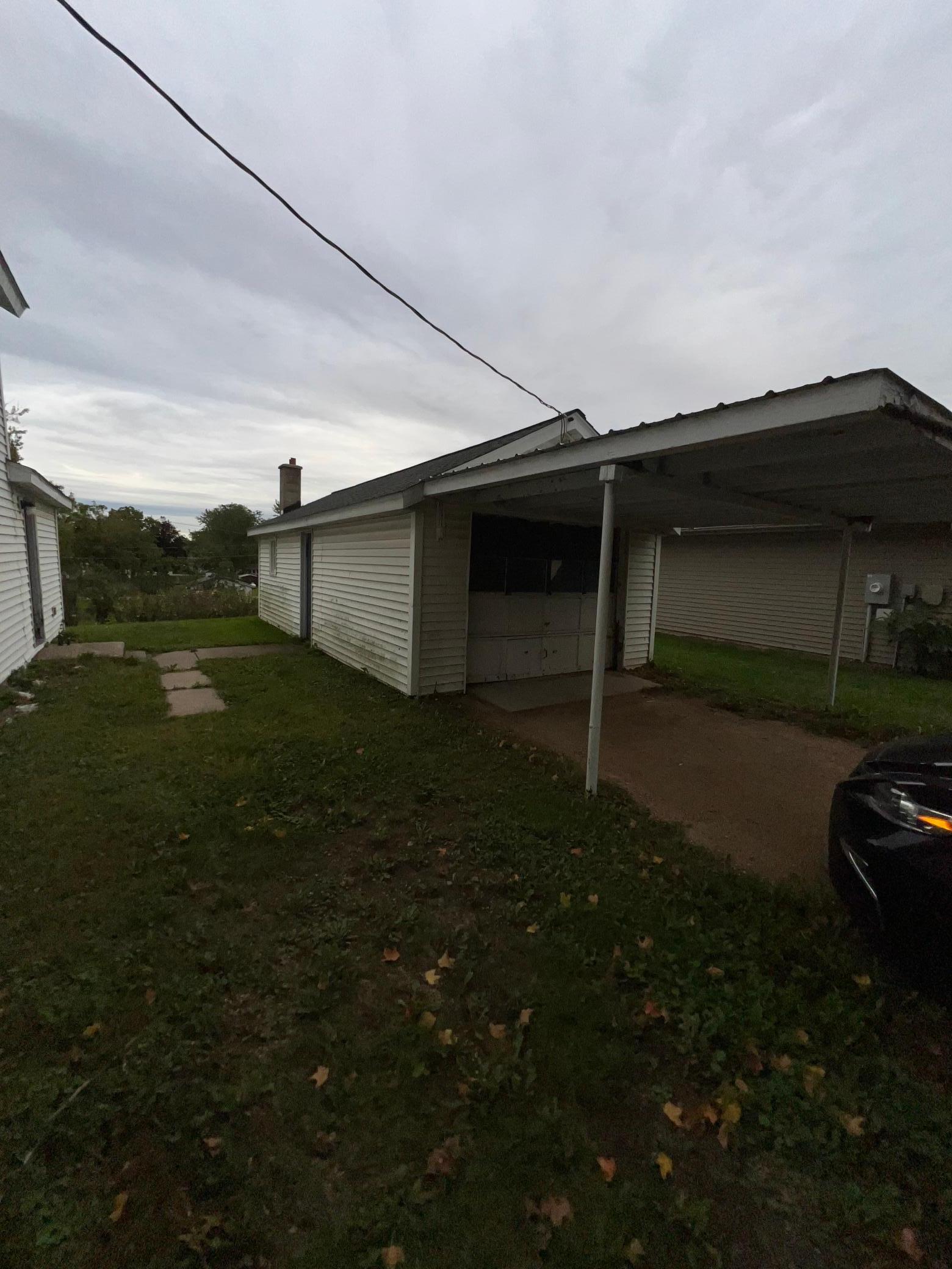 325 N 1st Street Property Photo 7