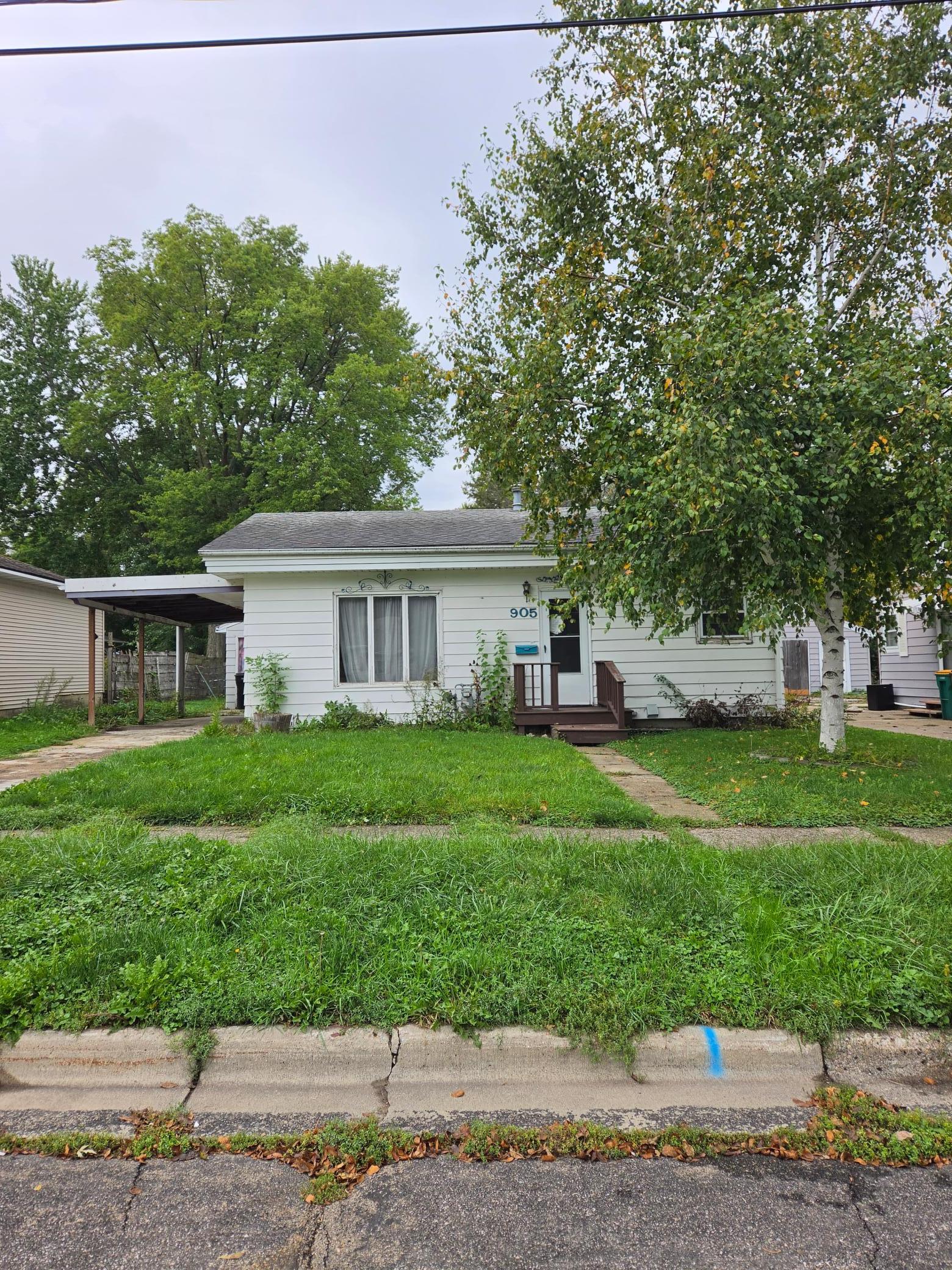 905 Ulstad Avenue Property Photo 1