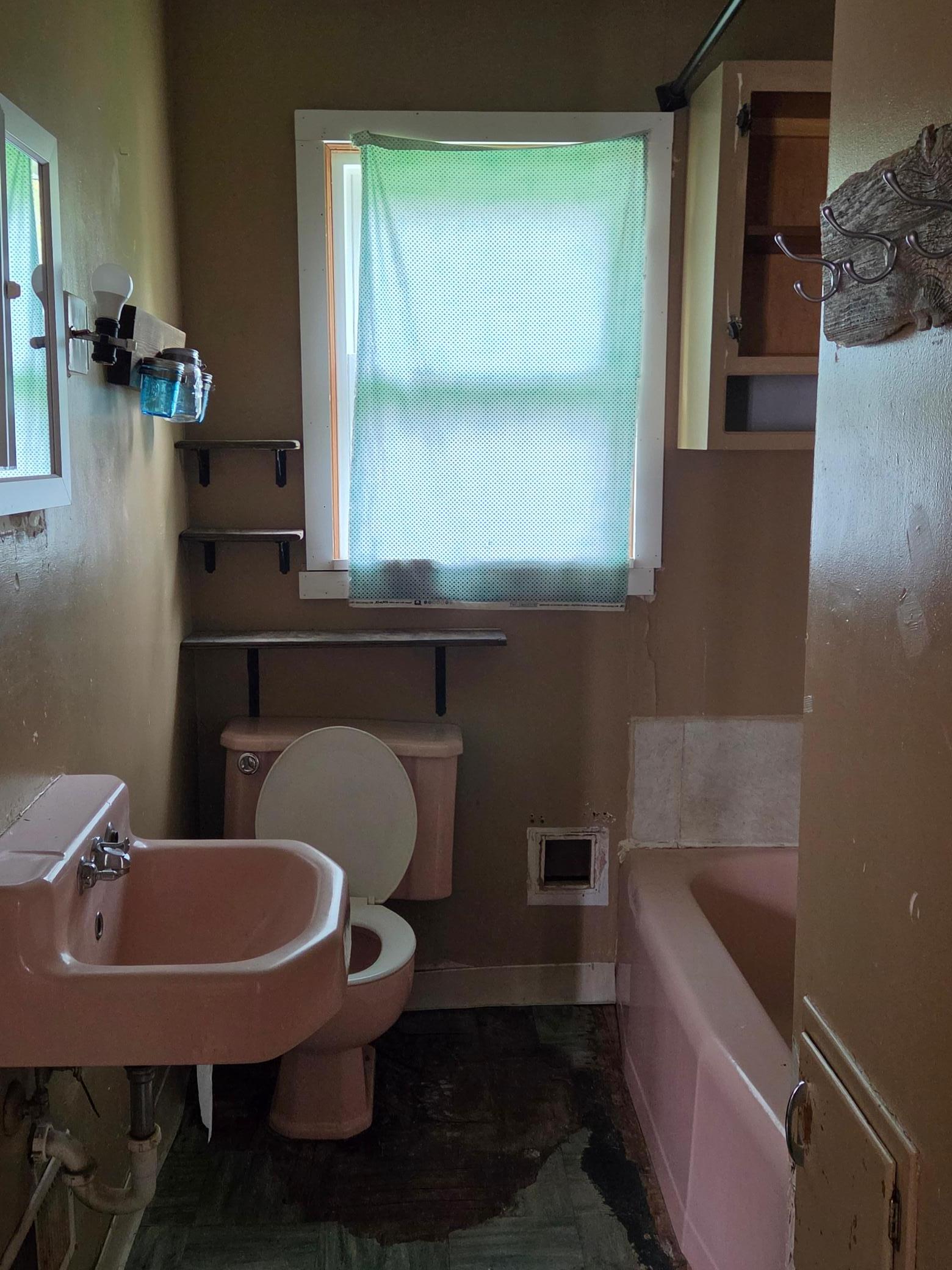905 Ulstad Avenue Property Photo 9