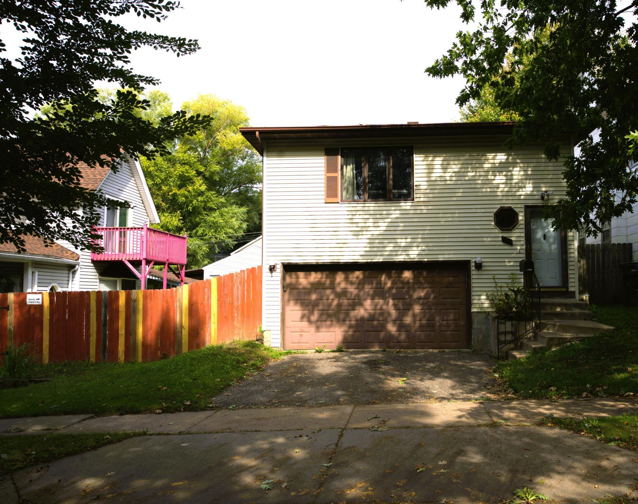 1639 4th Street E Property Photo 1