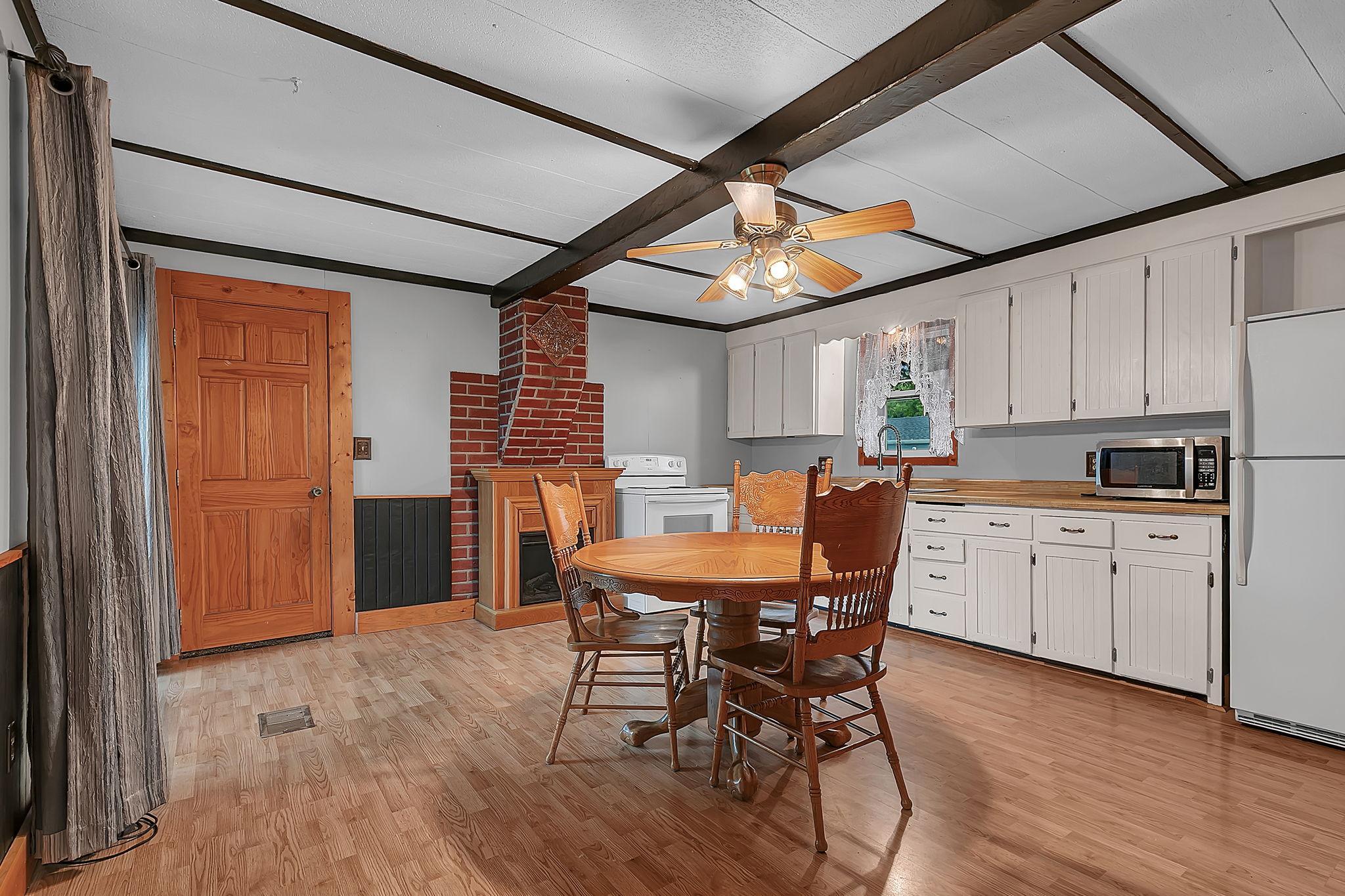 141 3rd Street 32 Property Photo 6