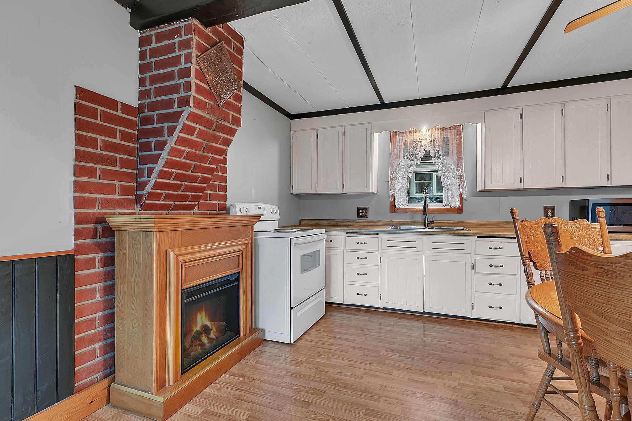 141 3rd Street 32 Property Photo 7