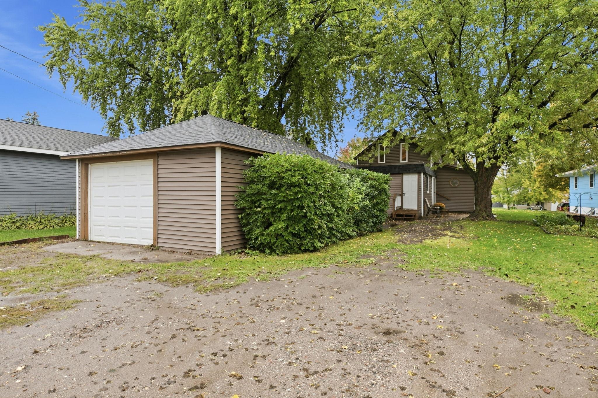 141 3rd Street 32 Property Photo 27
