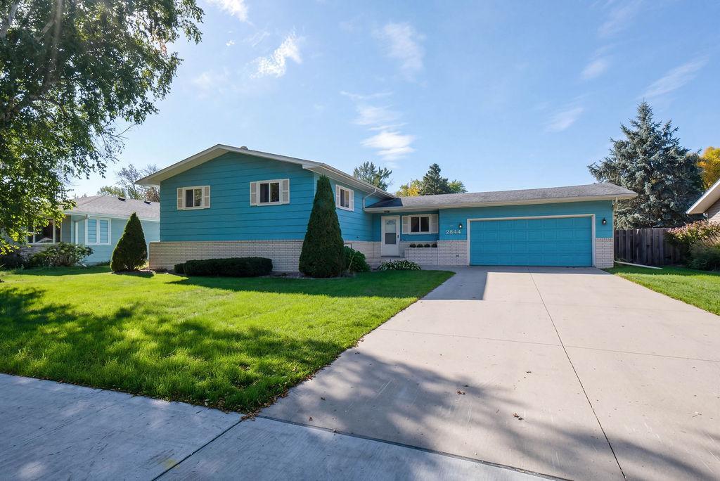 2844 Ne Longfellow Road N Property Photo 1
