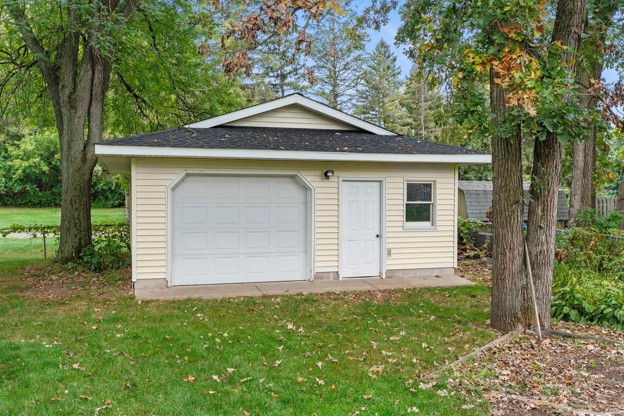 2483 Hidden Valley Lane Property Photo 46