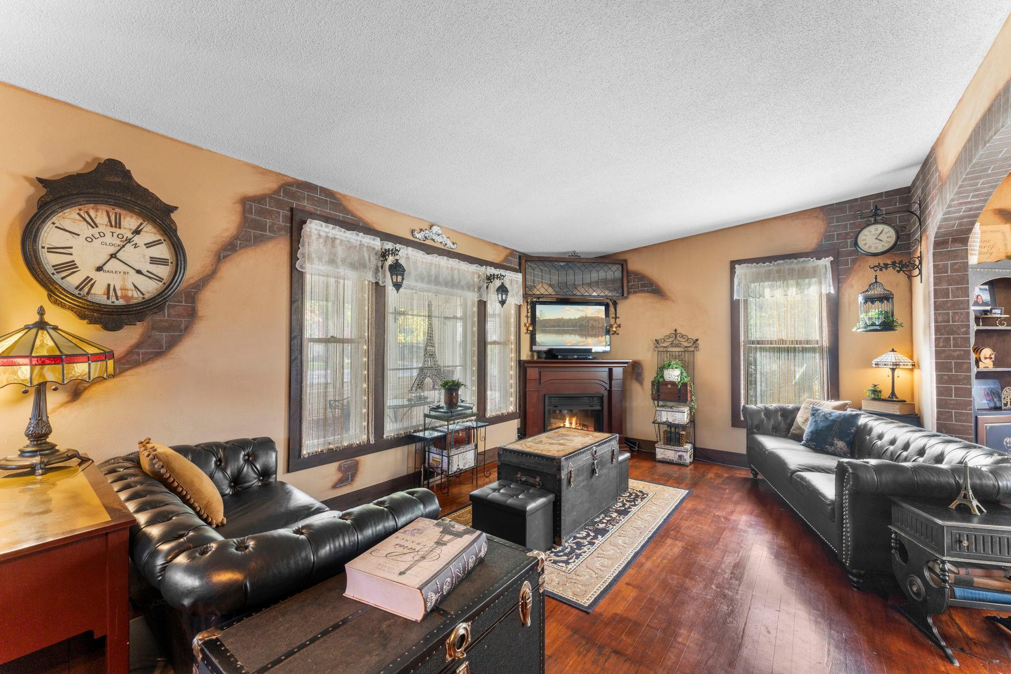 312 4th Street Property Photo 3