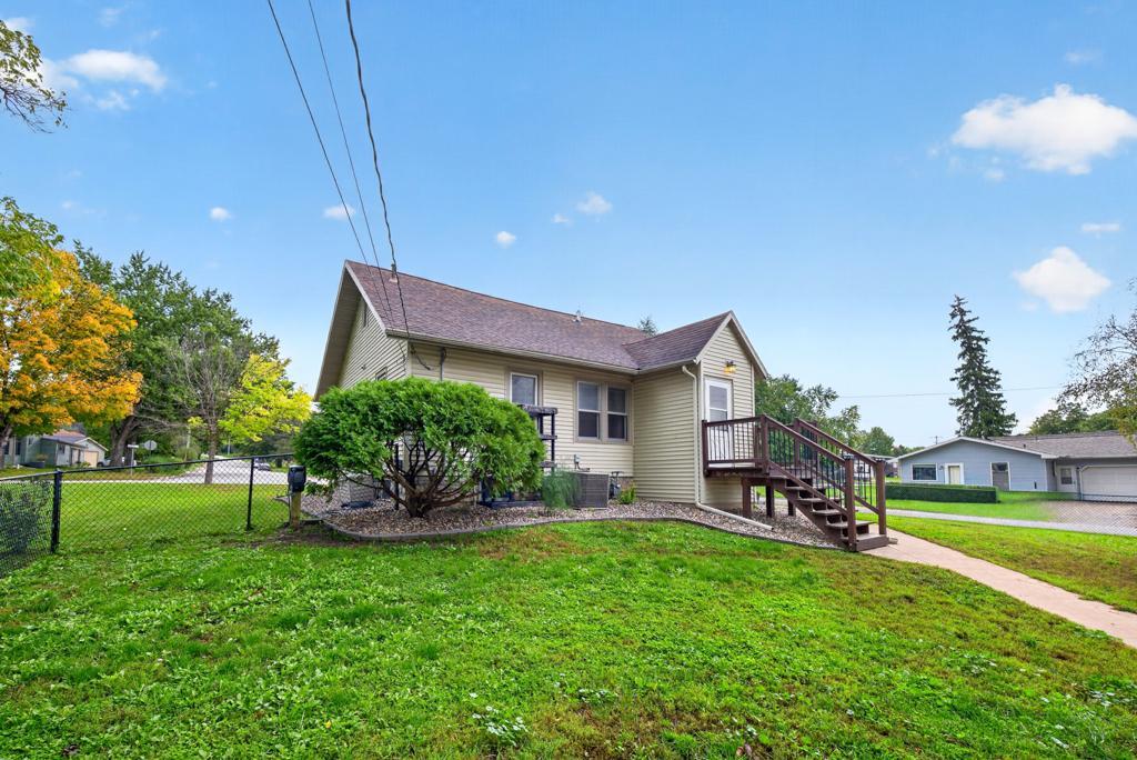 623 Winona Street Se Property Photo 44