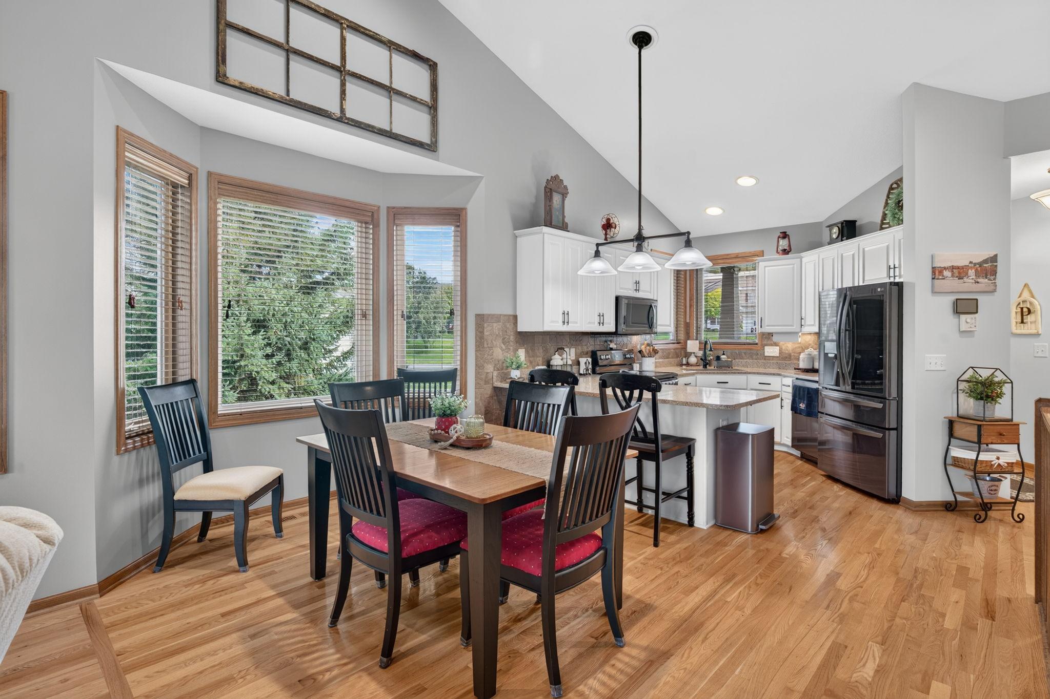 2048 Crimson Ridge Drive Nw Property Photo 12