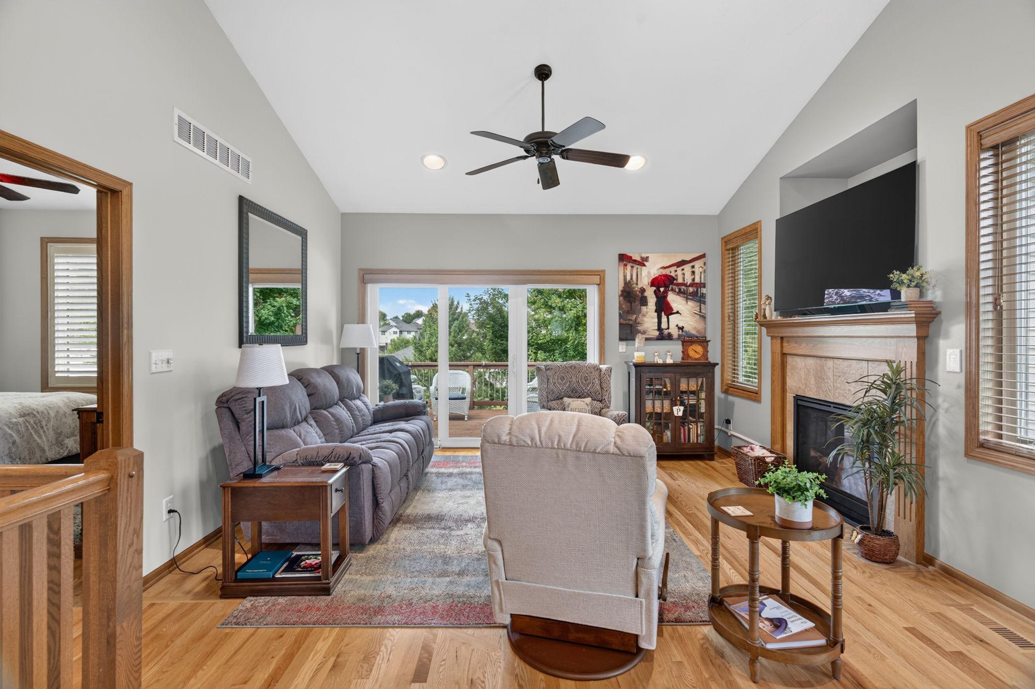 2048 Crimson Ridge Drive Nw Property Photo 13