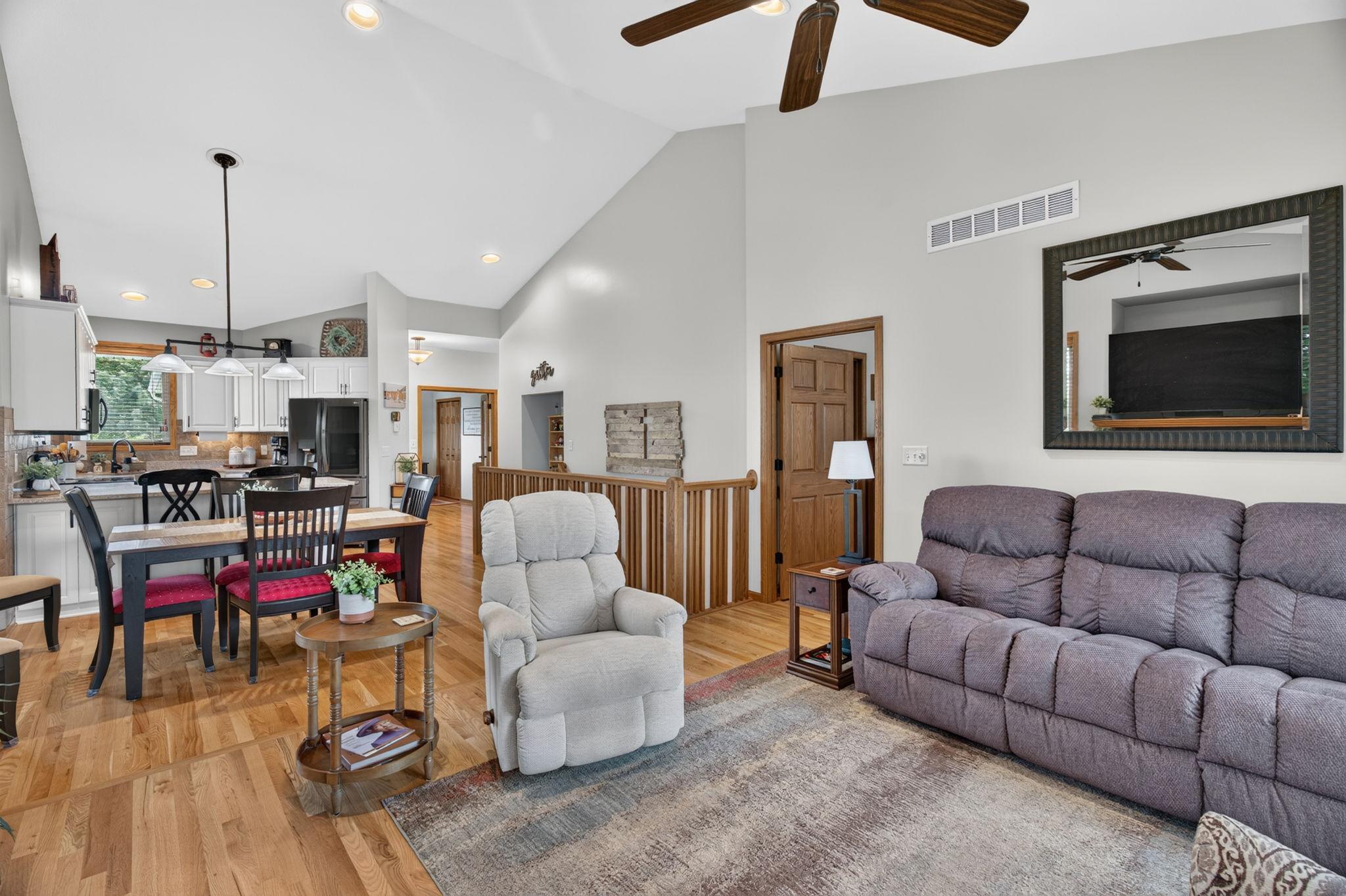 2048 Crimson Ridge Drive Nw Property Photo 15