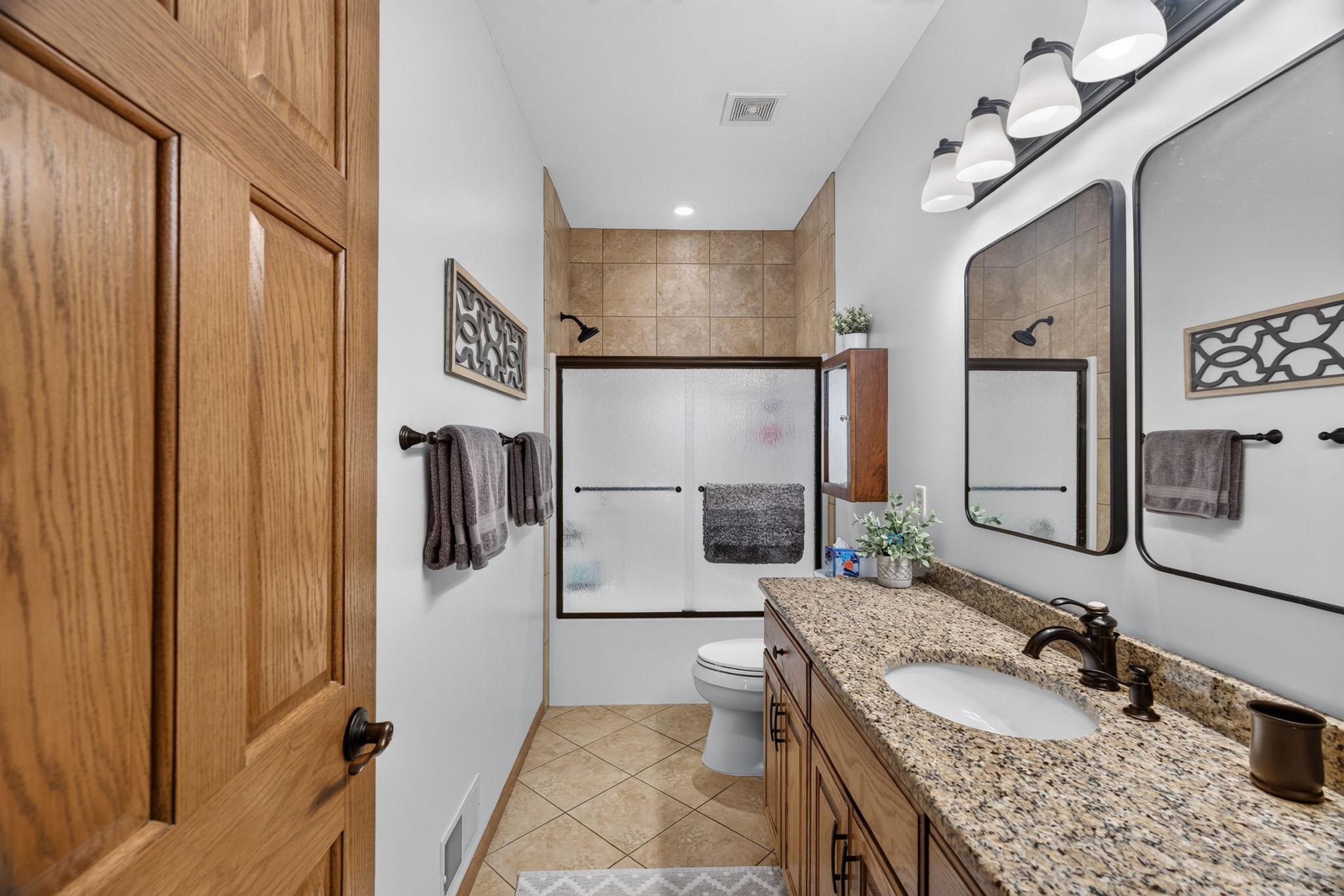 2048 Crimson Ridge Drive Nw Property Photo 17