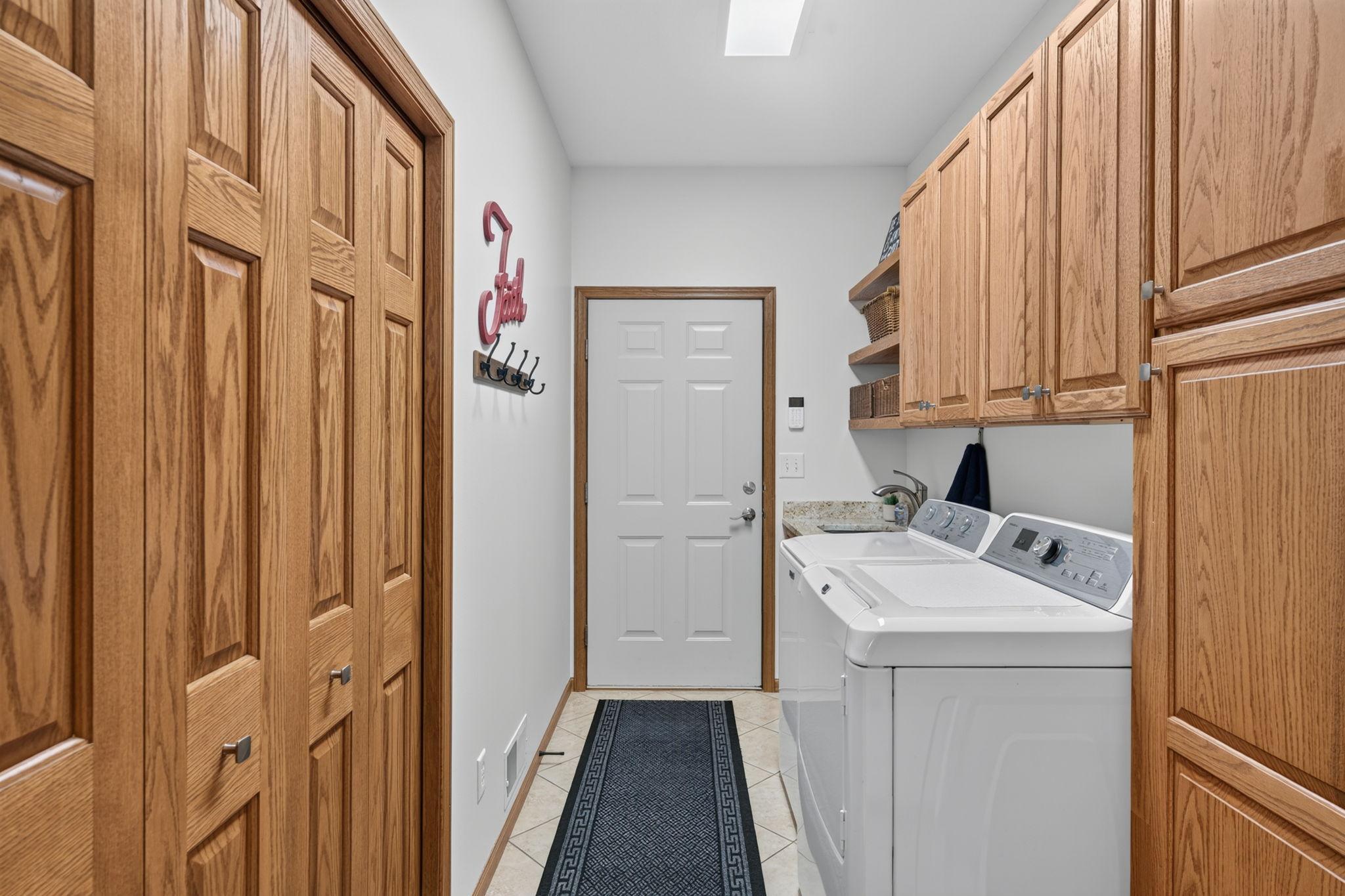 2048 Crimson Ridge Drive Nw Property Photo 21