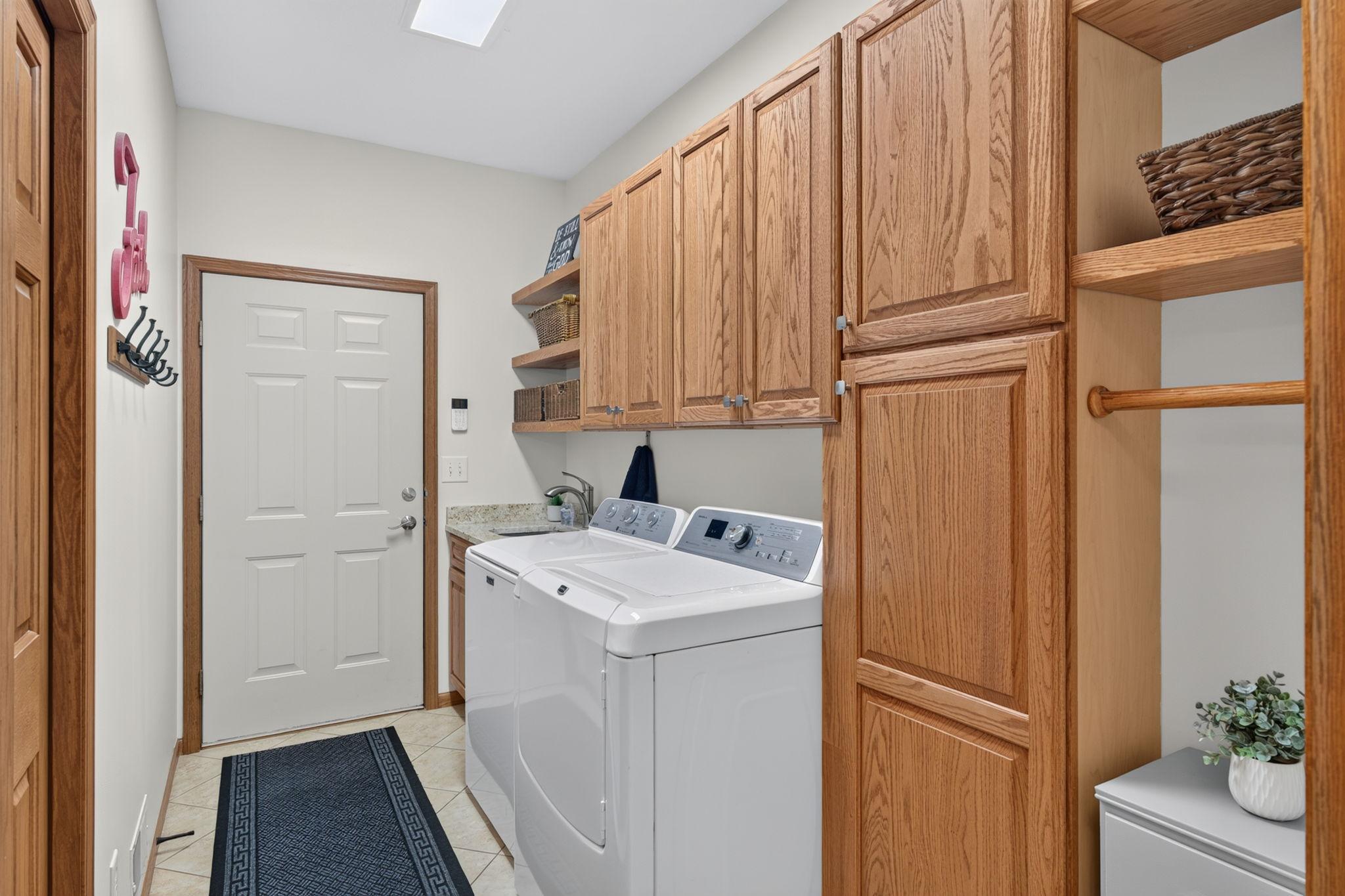 2048 Crimson Ridge Drive Nw Property Photo 22