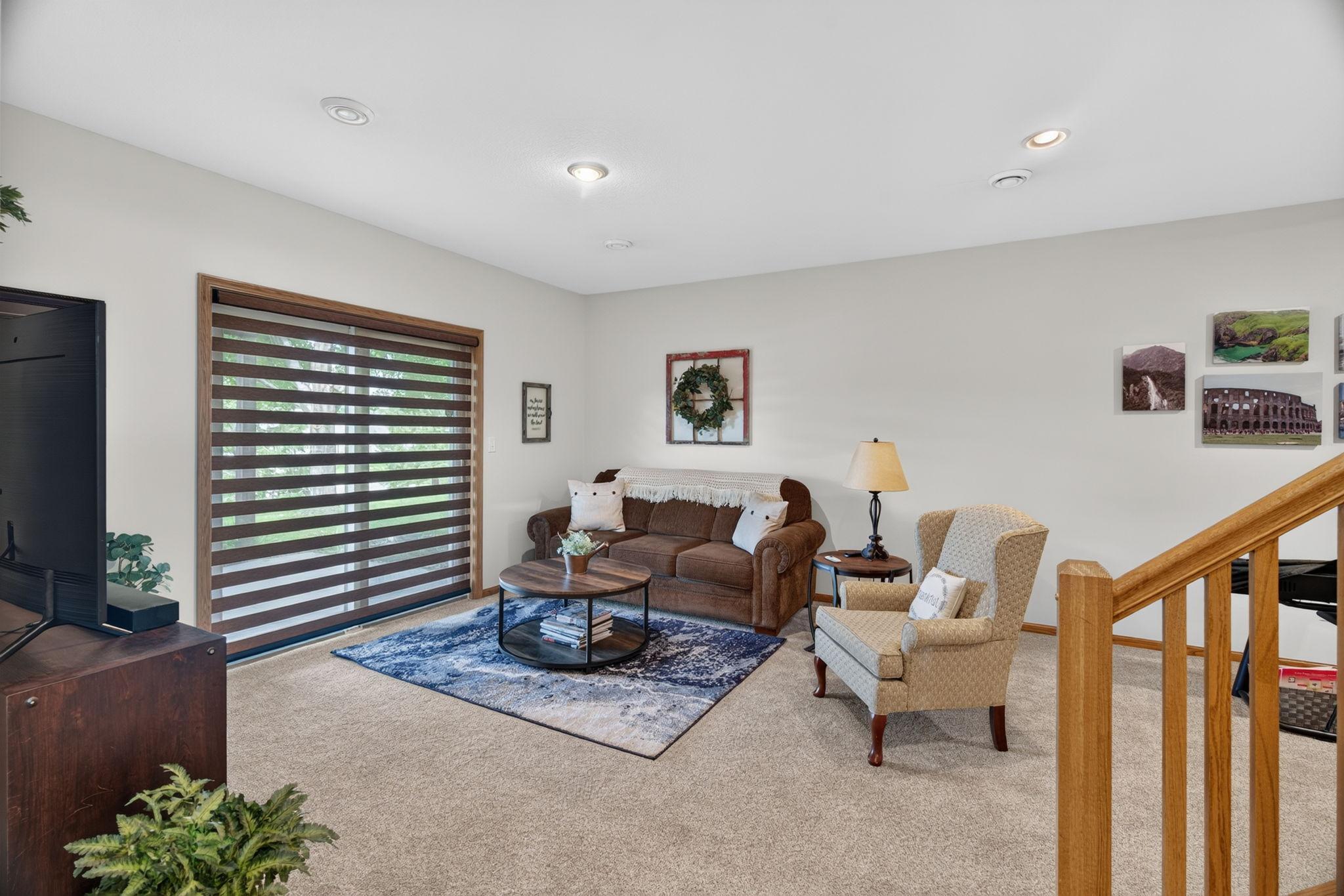 2048 Crimson Ridge Drive Nw Property Photo 23