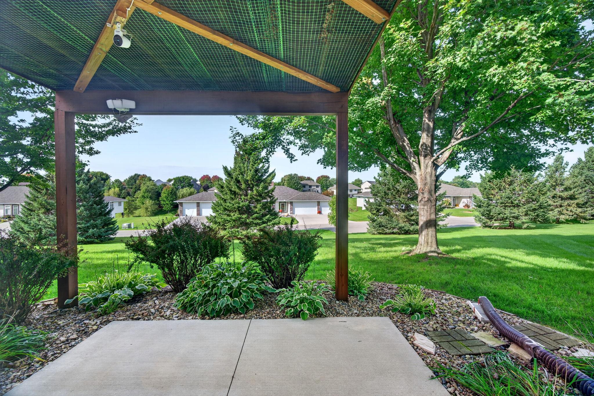 2048 Crimson Ridge Drive Nw Property Photo 30