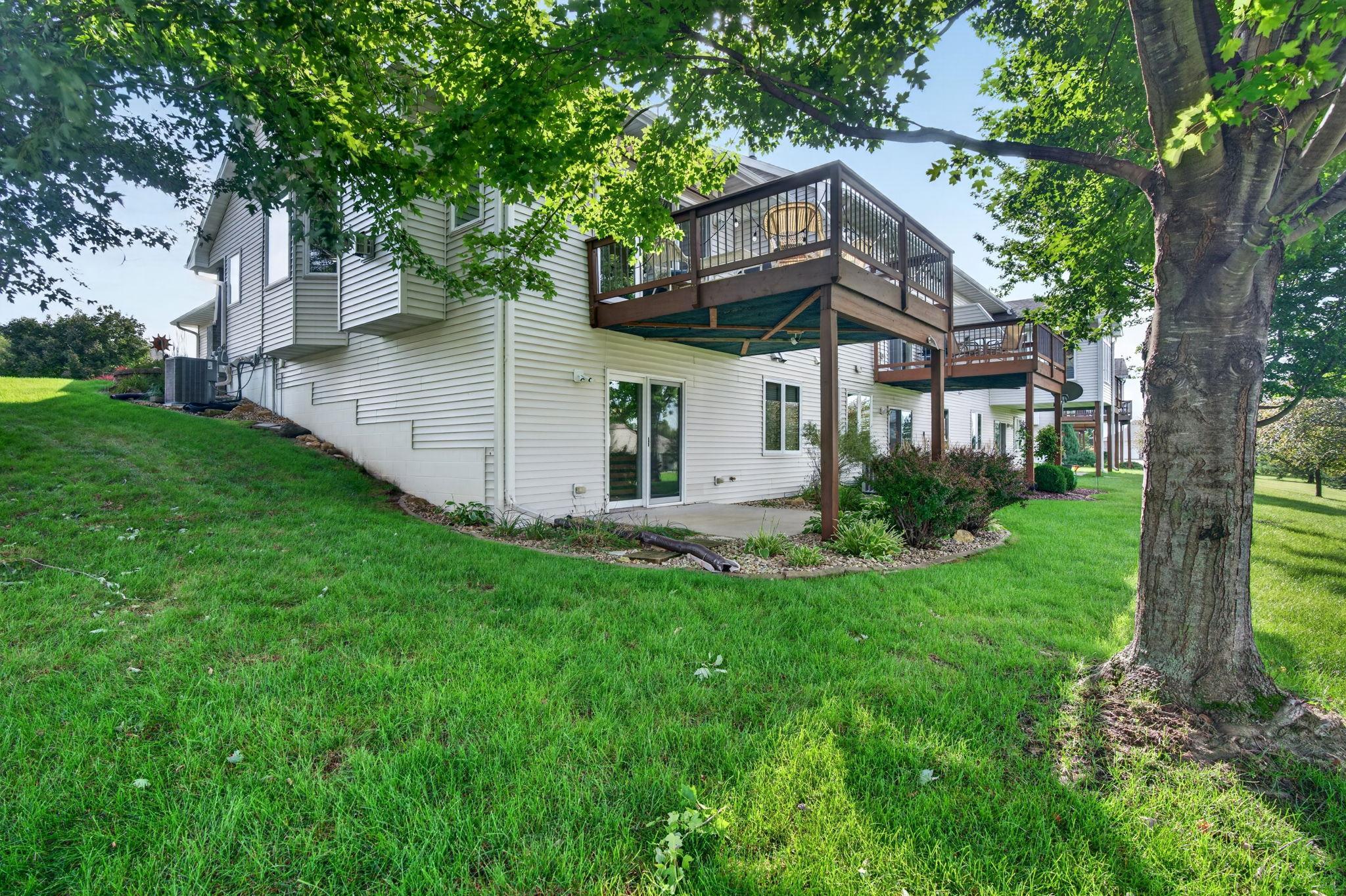 2048 Crimson Ridge Drive Nw Property Photo 32
