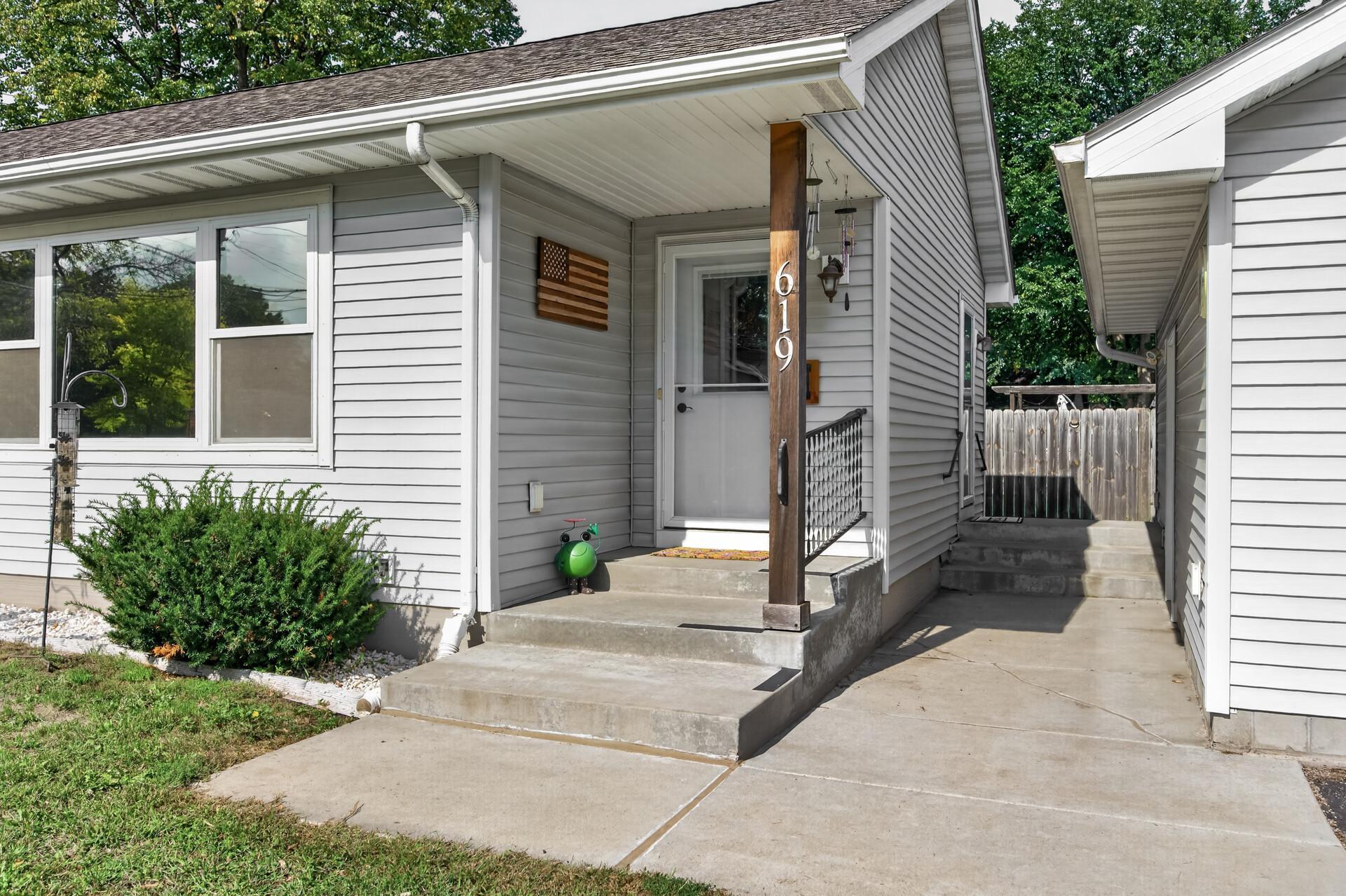 619 7th Street Property Photo 6