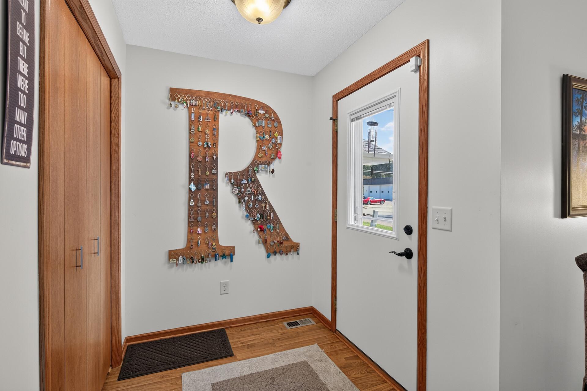 619 7th Street Property Photo 7