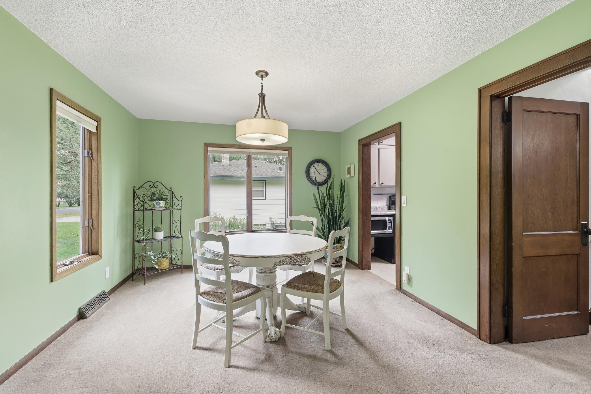 525 N Fremont Street Property Photo 5