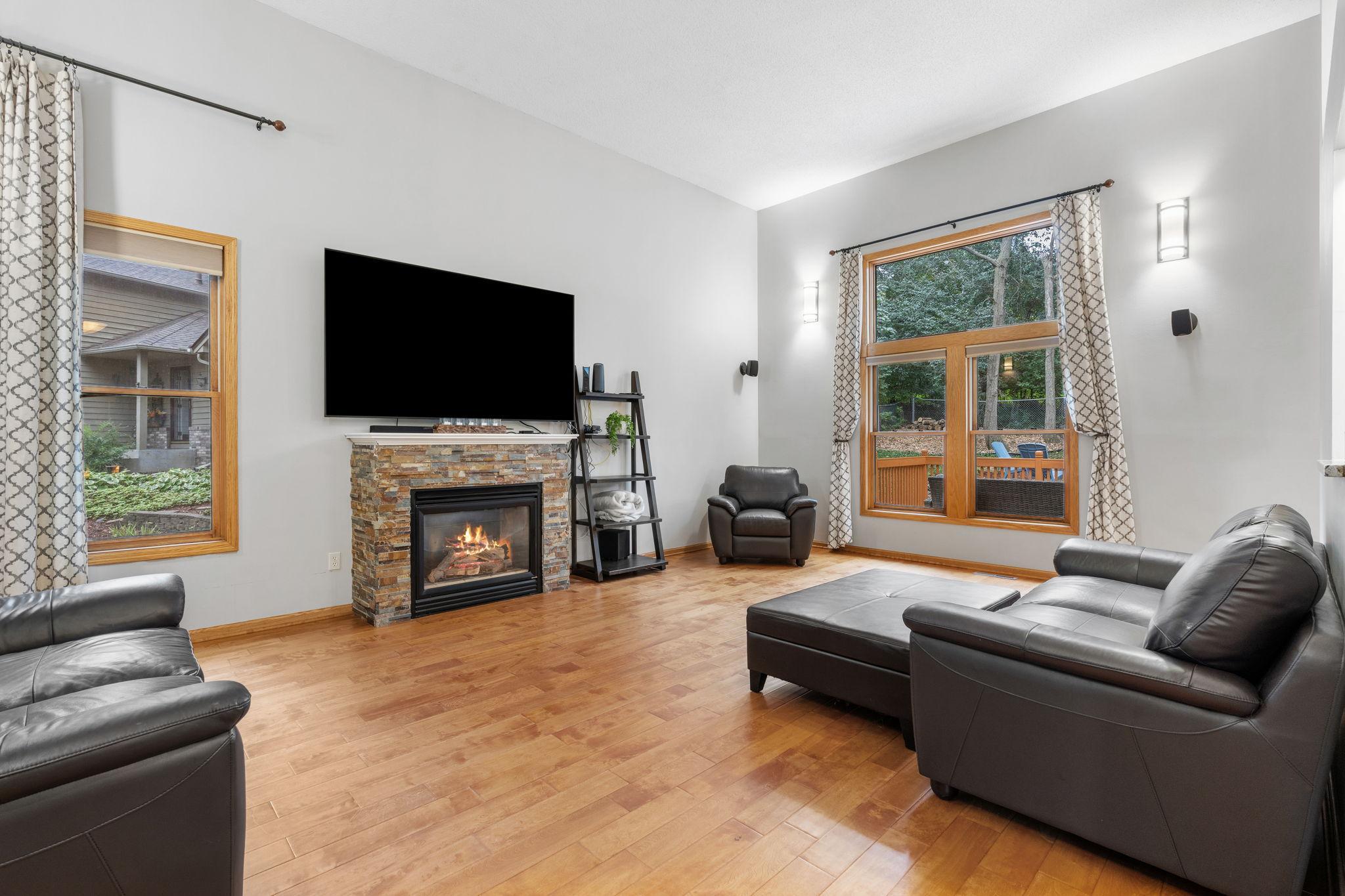 10470 169th Street W Property Photo 4