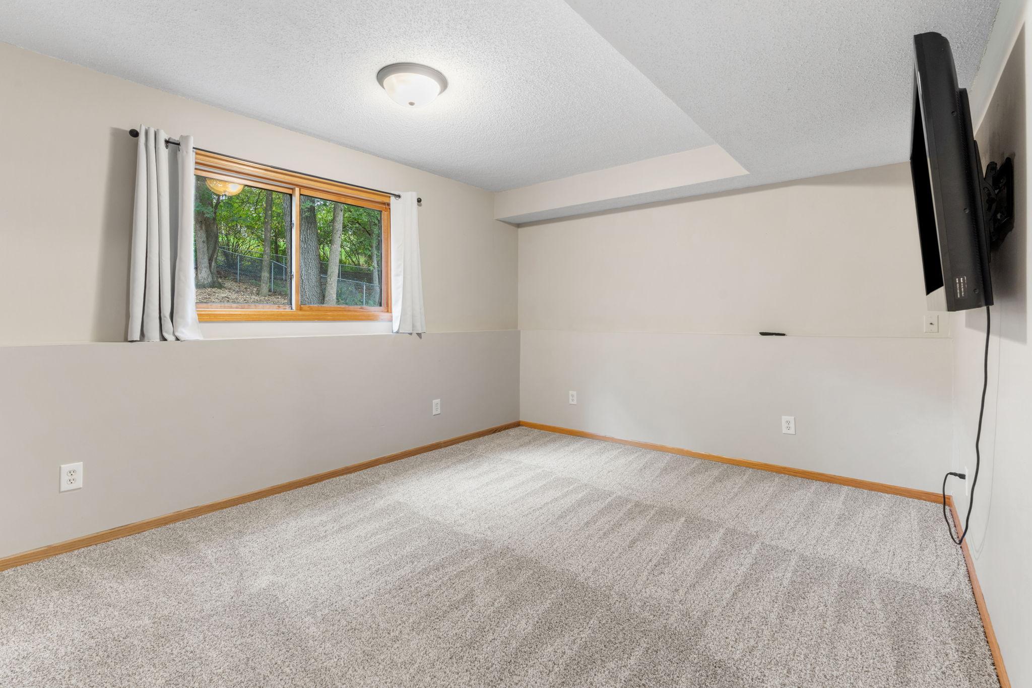 10470 169th Street W Property Photo 30