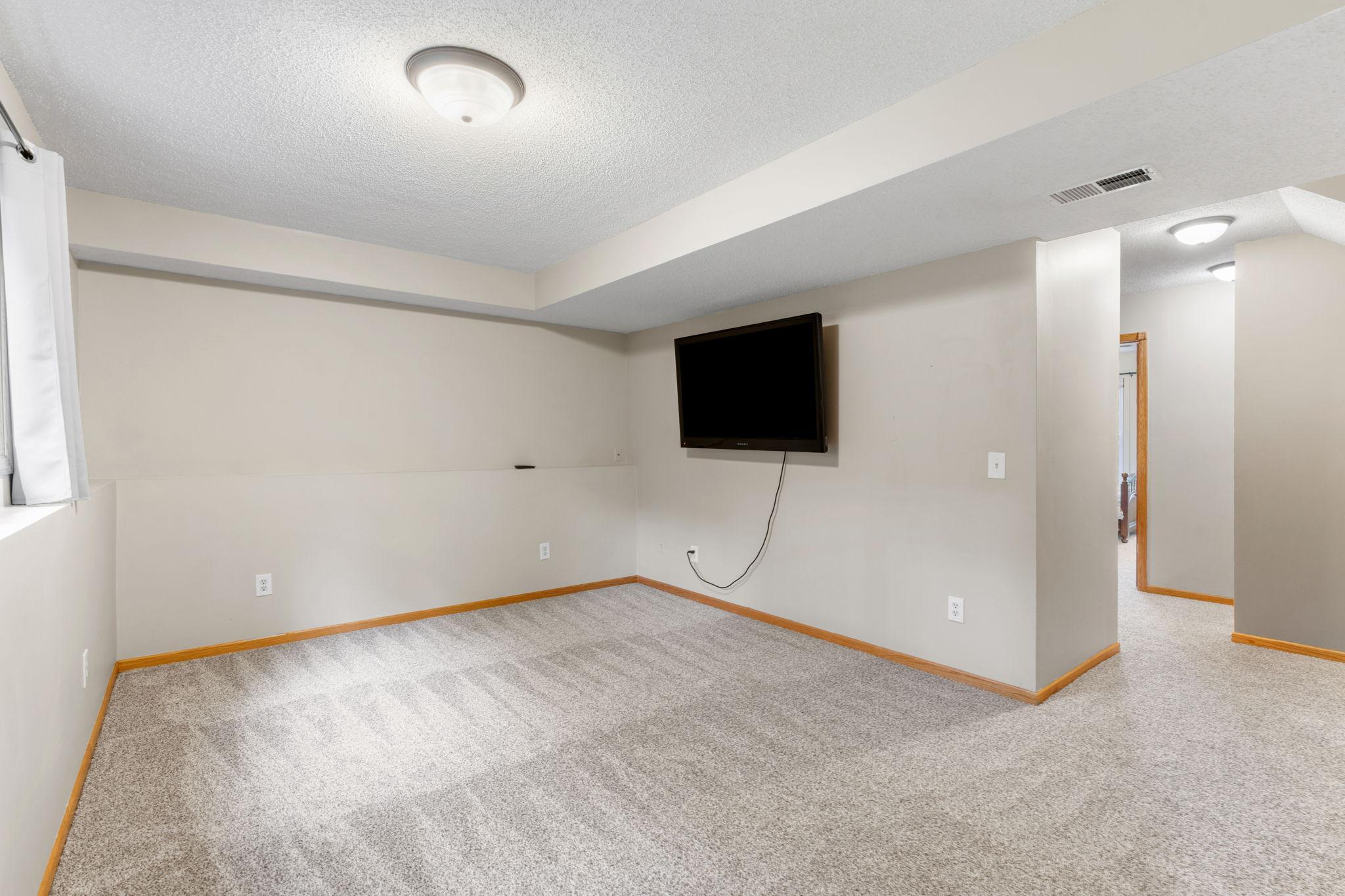 10470 169th Street W Property Photo 31