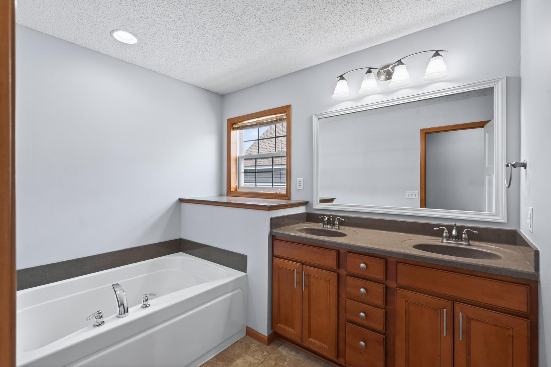 10013 Iris Lane Property Photo 22