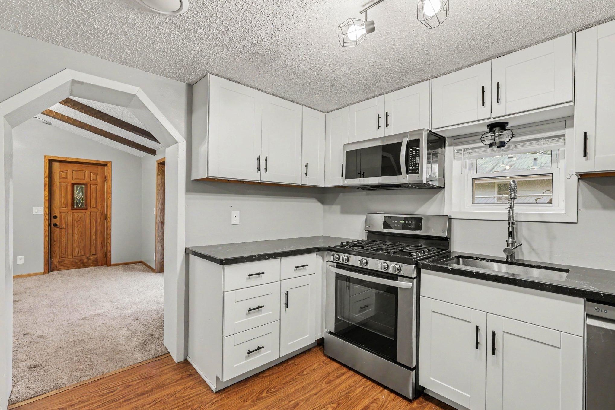 231 Longfellow Street Ne Property Photo 4