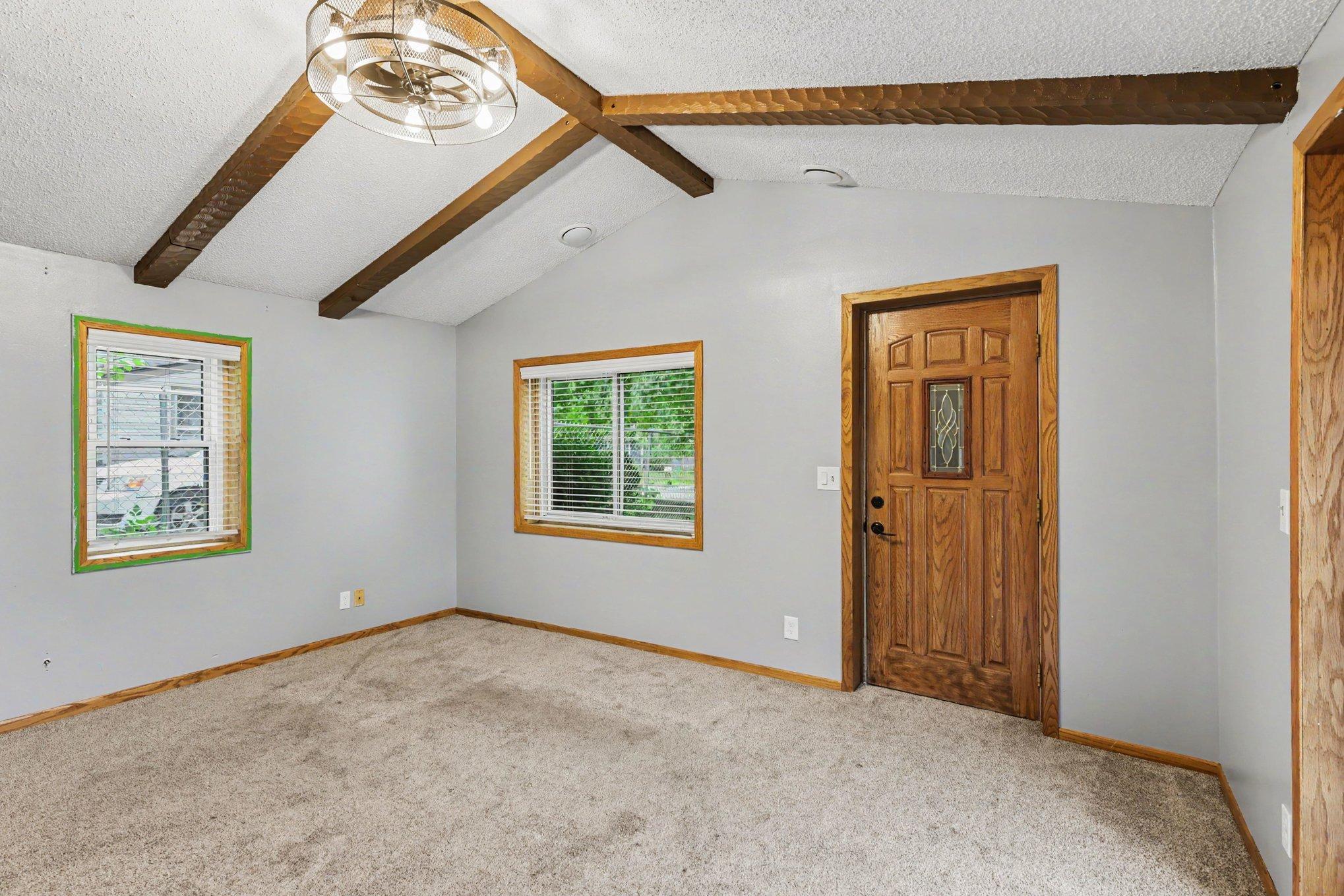 231 Longfellow Street Ne Property Photo 7