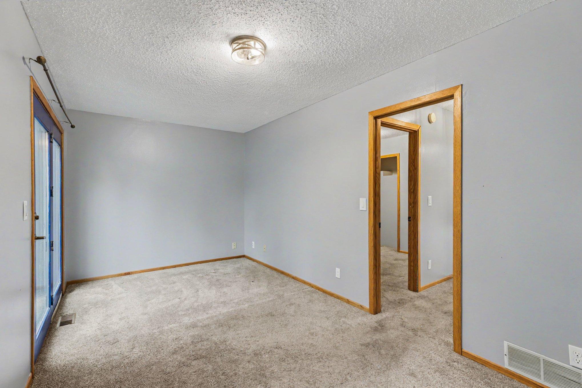 231 Longfellow Street Ne Property Photo 9