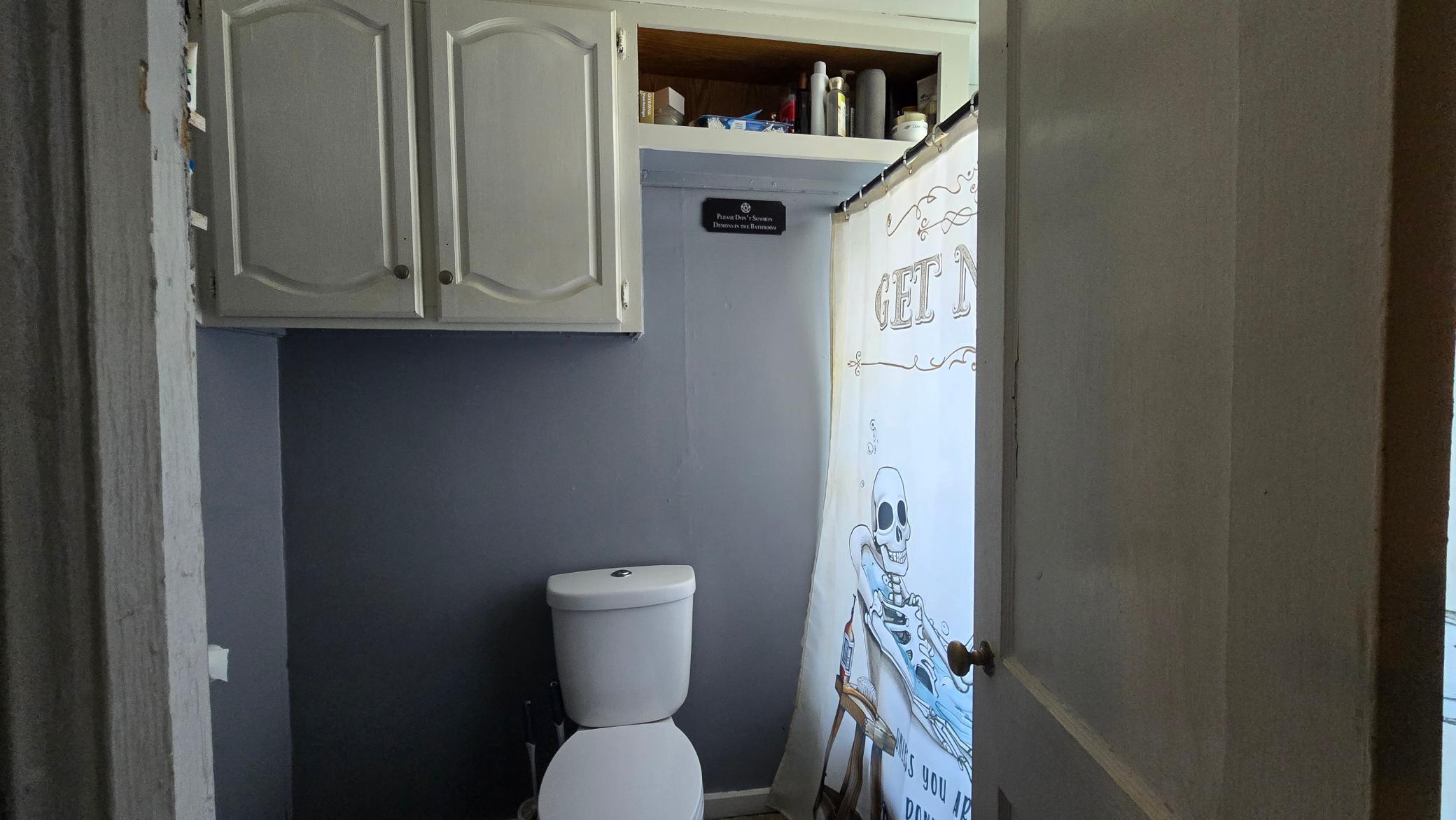 200 Pine Street S Property Photo 9