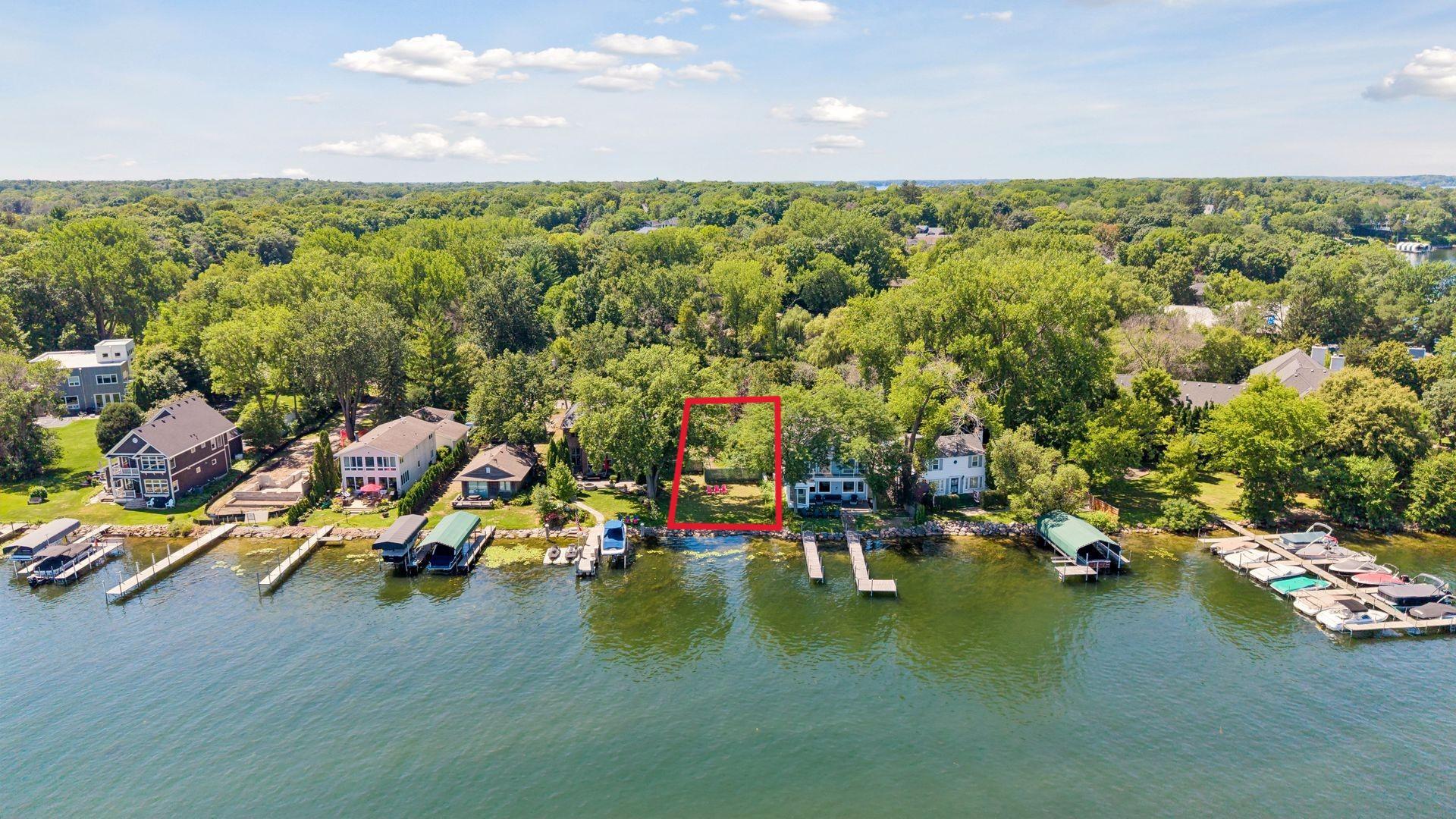 2809 Mckenzie Point Road Property Photo 1