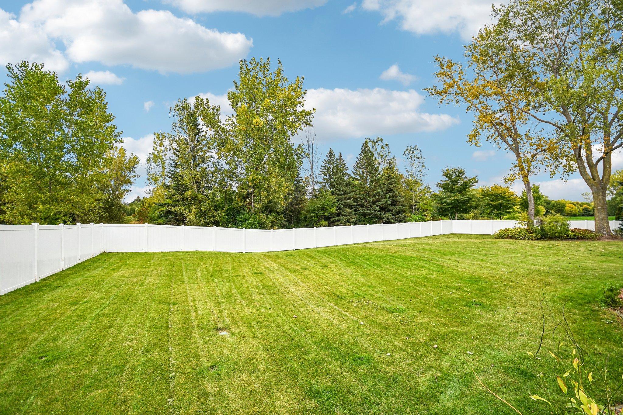 1075 Fallbrook Lane Property Photo 40