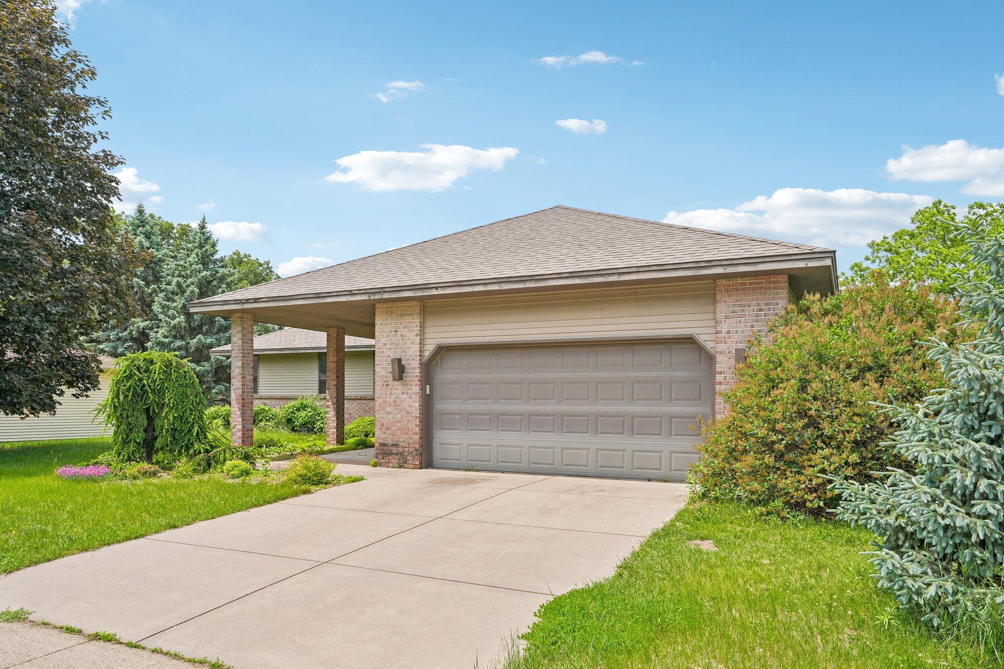 8912 Vincent Place Property Photo 3