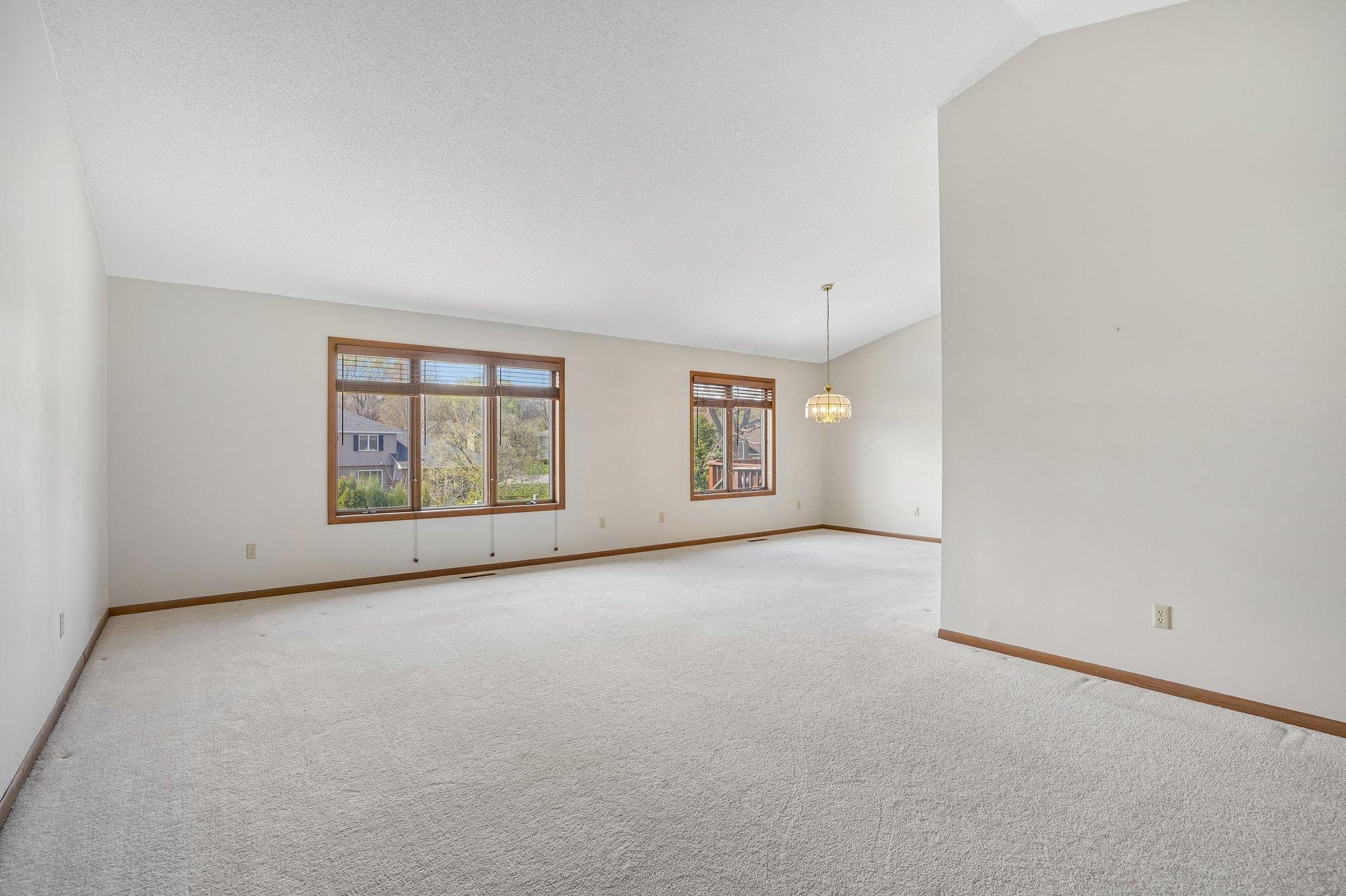 8912 Vincent Place Property Photo 7