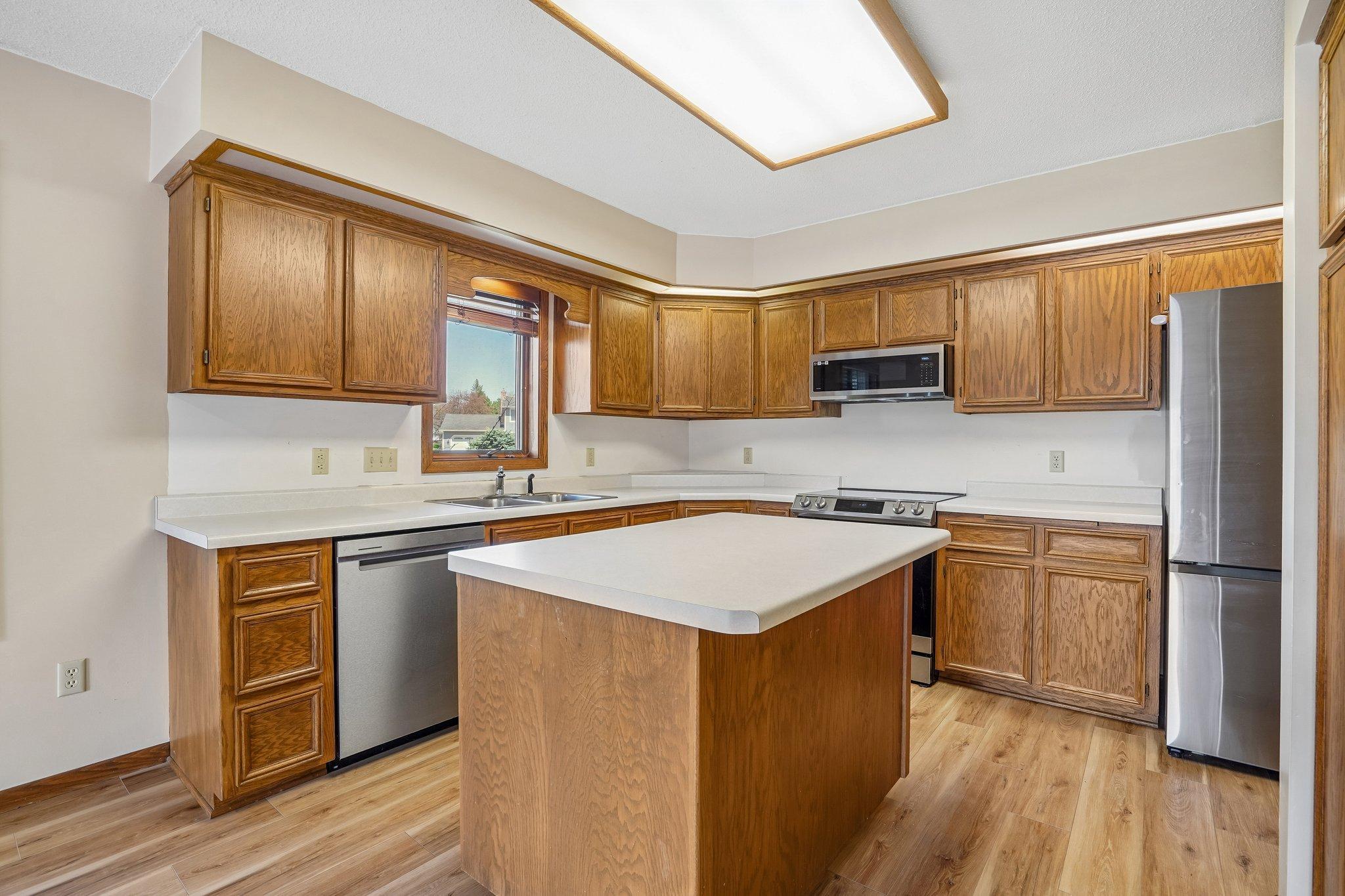 8912 Vincent Place Property Photo 15