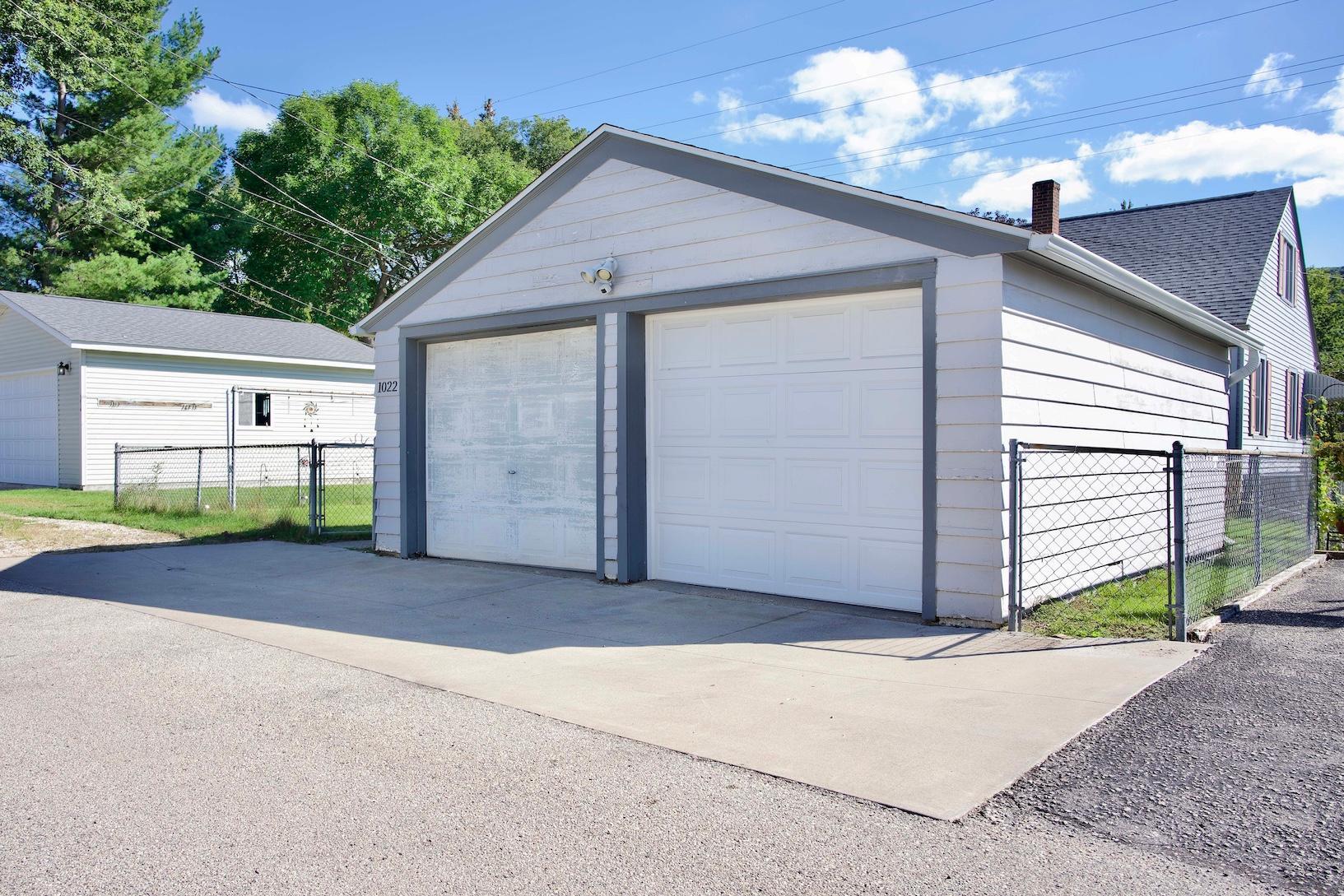 1022 Gilmore Avenue Property Photo 30