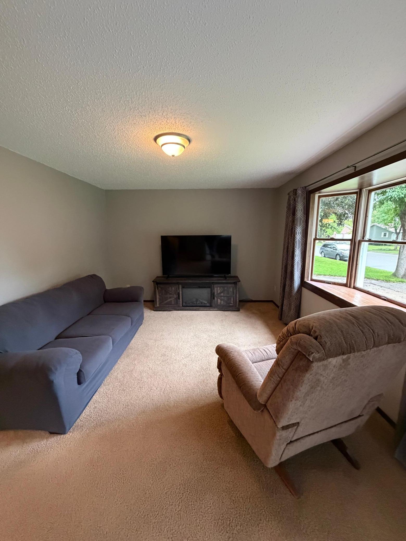 104 W Thomas Avenue Property Photo 2