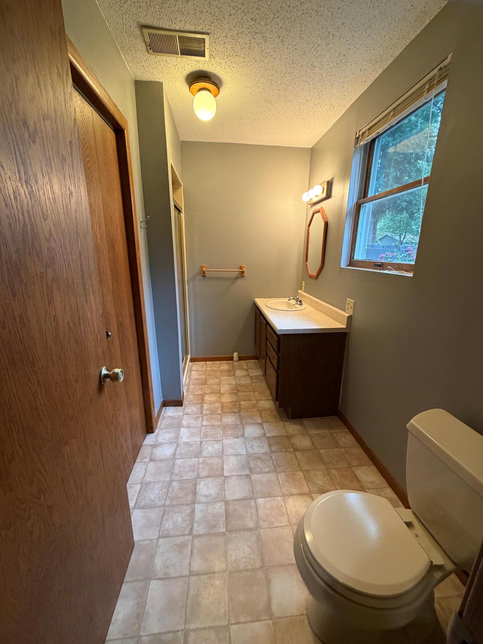 104 W Thomas Avenue Property Photo 16