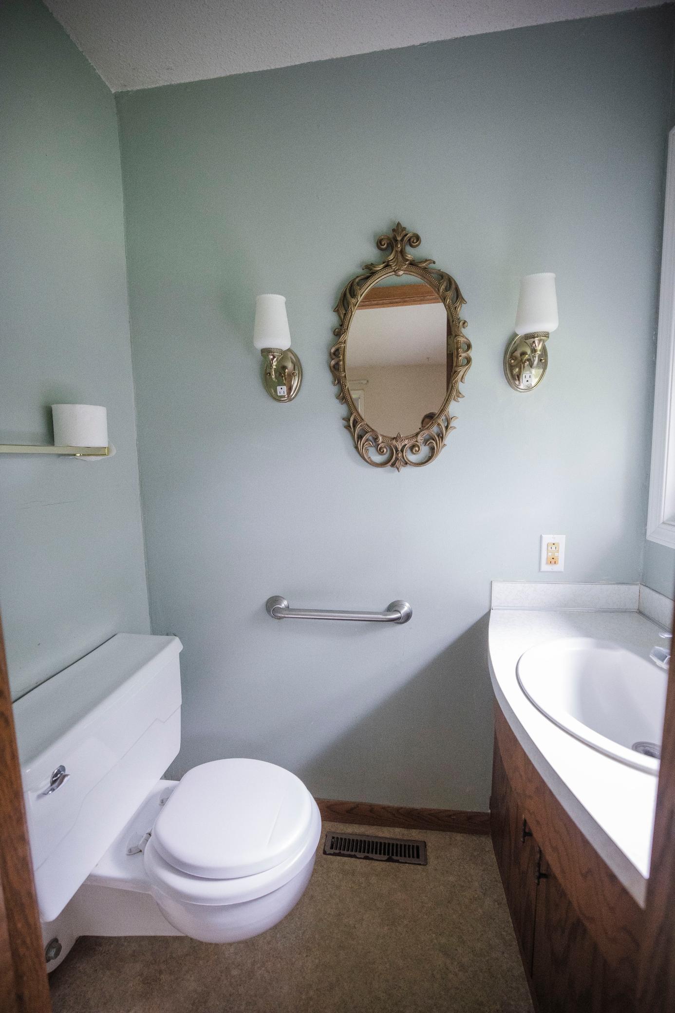 315 W 10th Street Property Photo 34