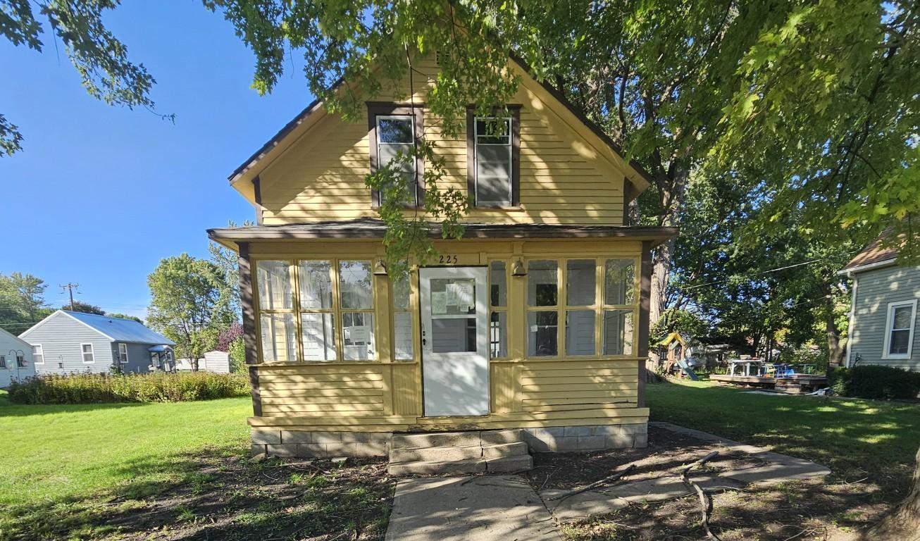 225 Union Street