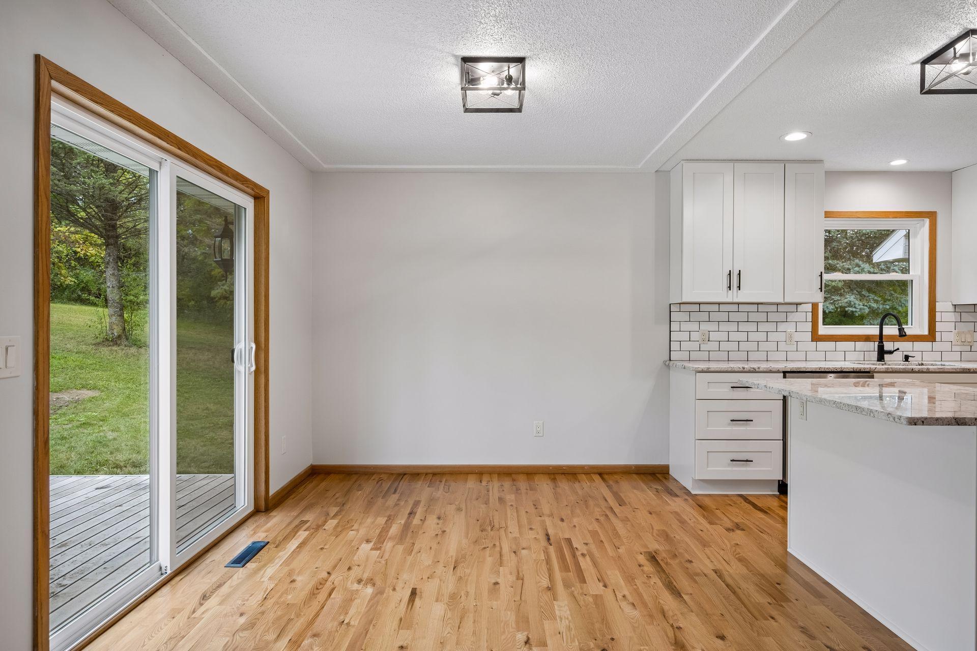 2485 Hamlin Avenue Se Property Photo 9