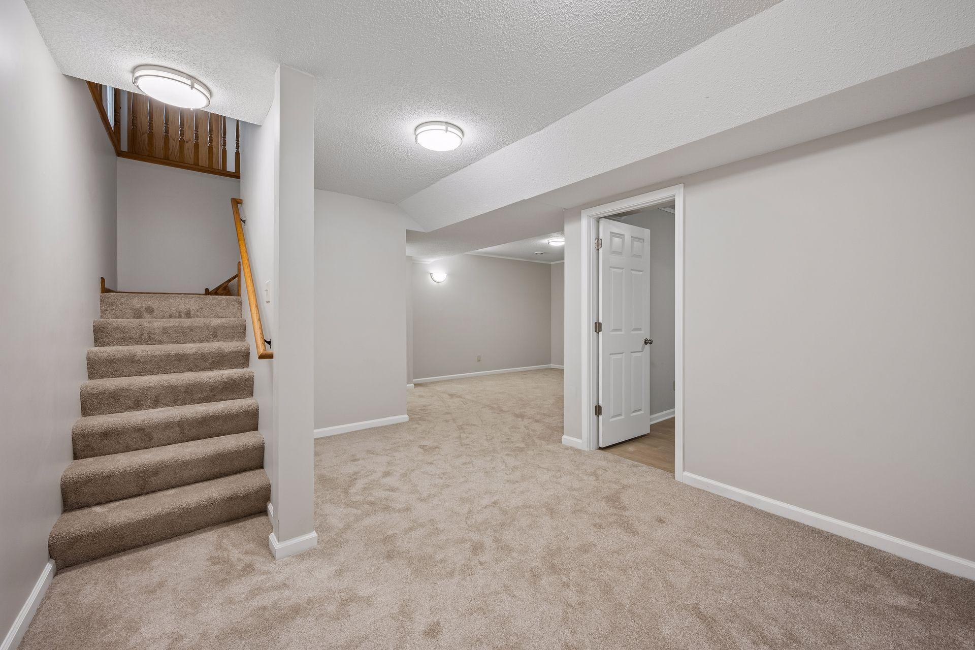 2485 Hamlin Avenue Se Property Photo 20