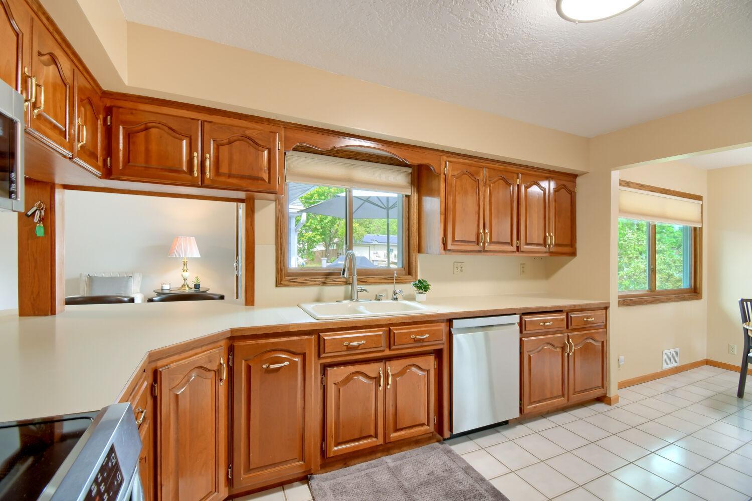 227 Dawn Avenue Property Photo 9
