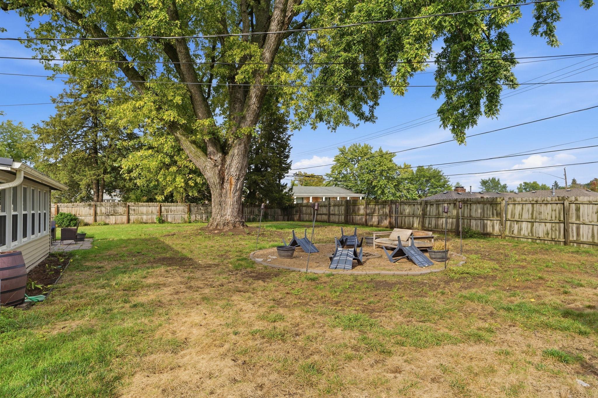 9101 Russell Avenue S Property Photo 2
