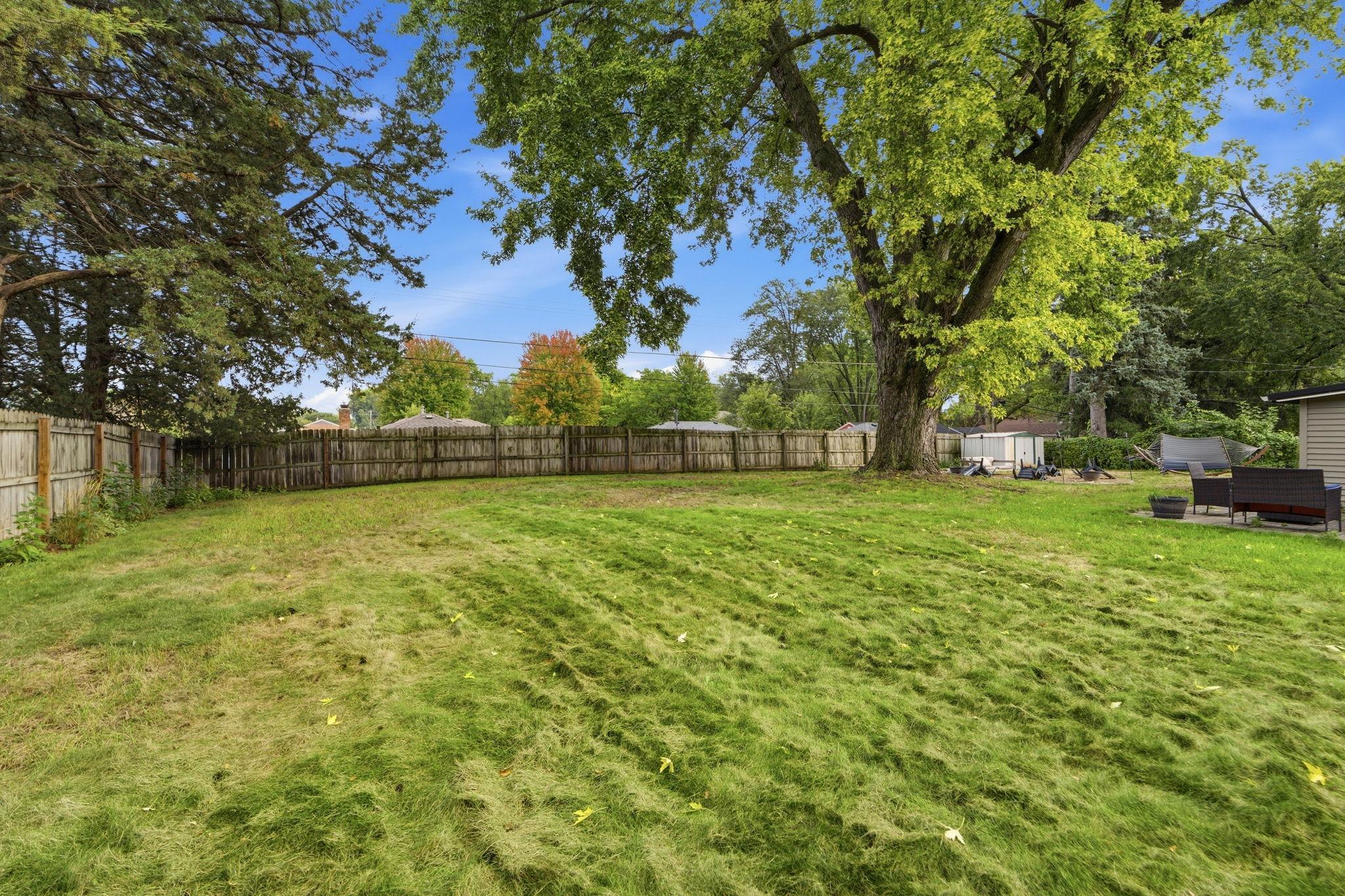 9101 Russell Avenue S Property Photo 4