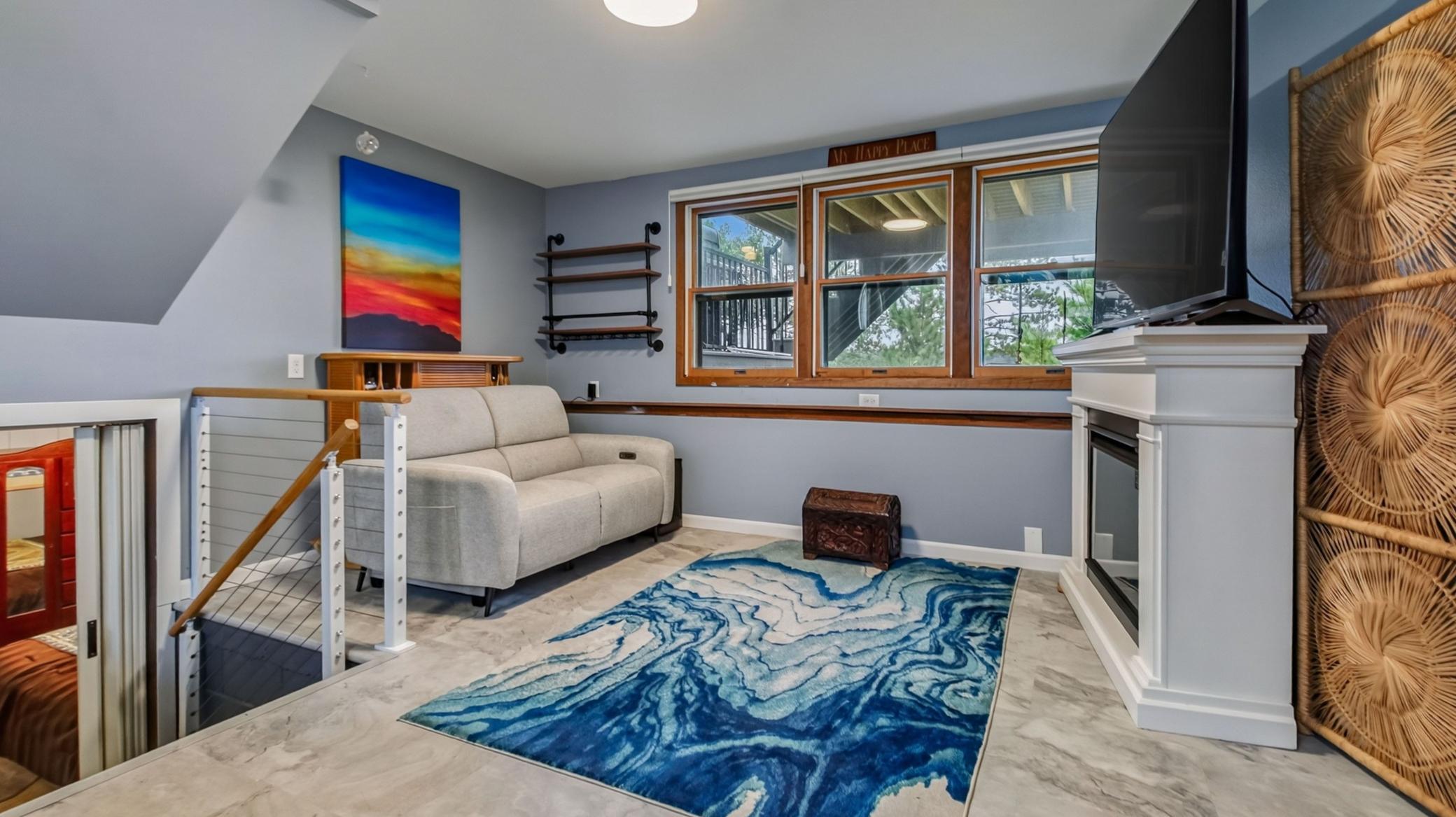 5565 N Shore Drive Property Photo 8