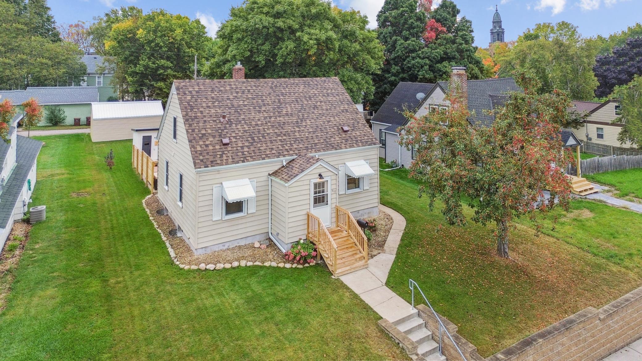410 2nd Avenue Nw Property Photo